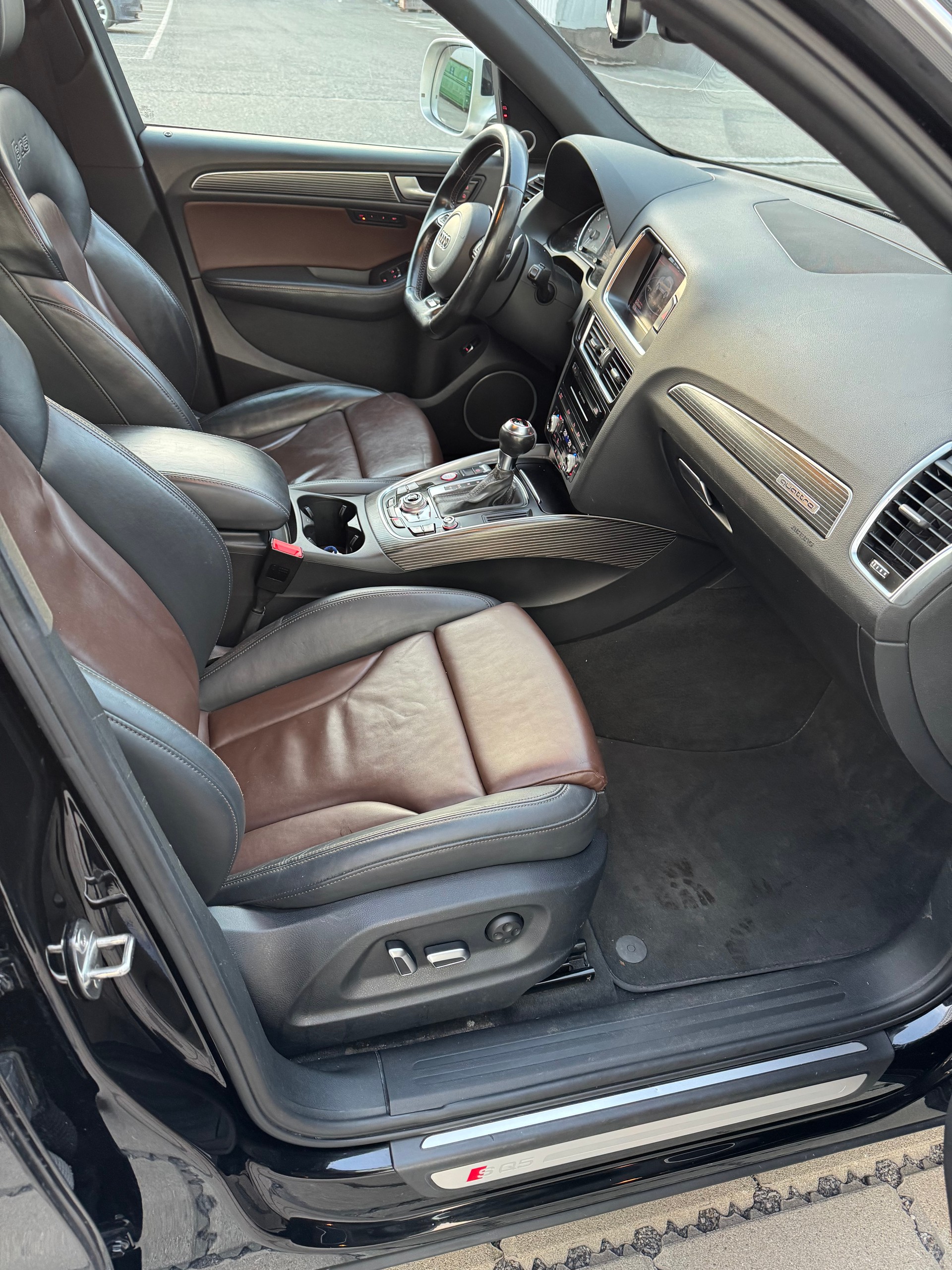AUDI SQ5 3.0 TDI quattro tiptronic-image-10