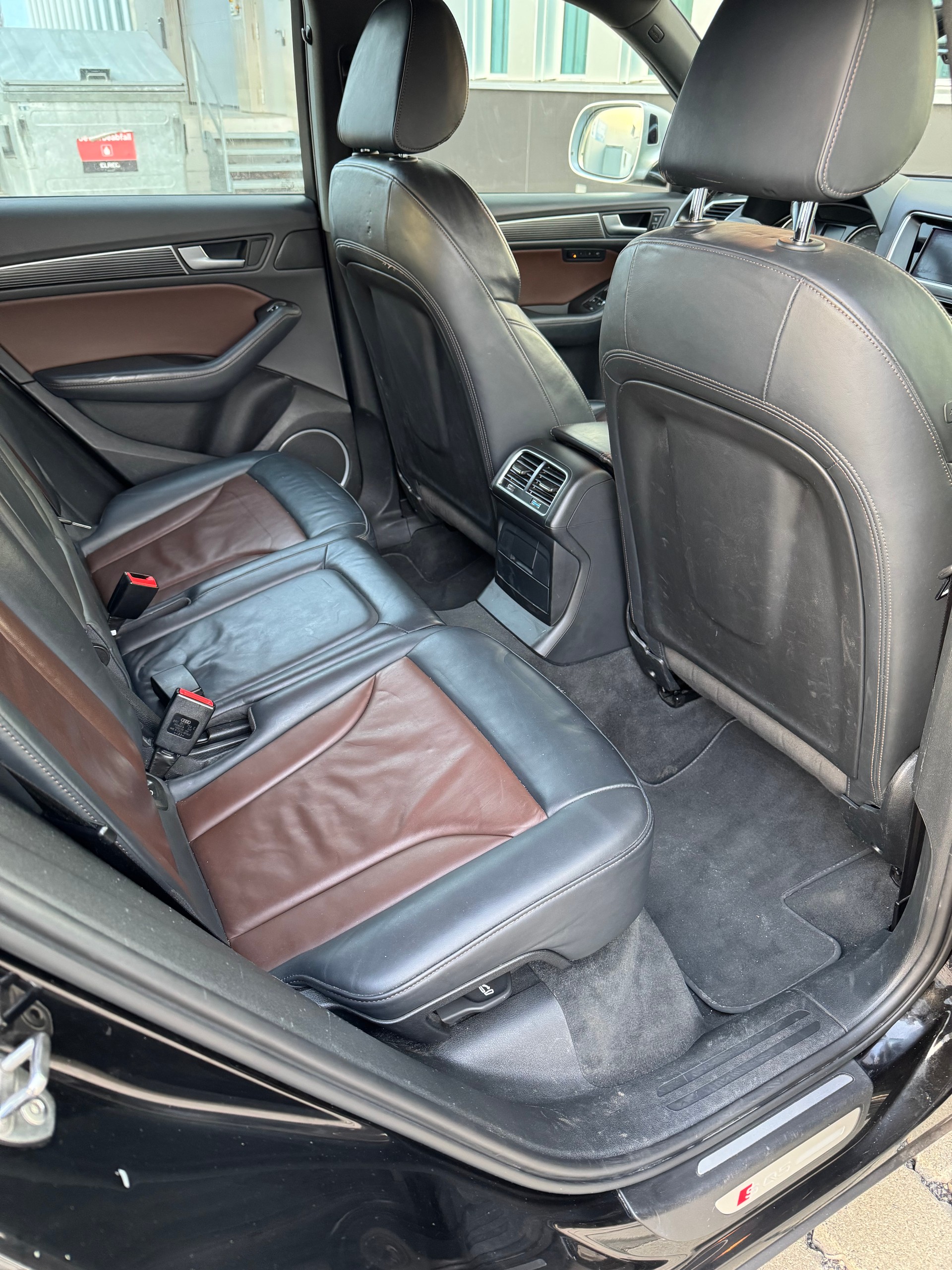 AUDI SQ5 3.0 TDI quattro tiptronic-image-8
