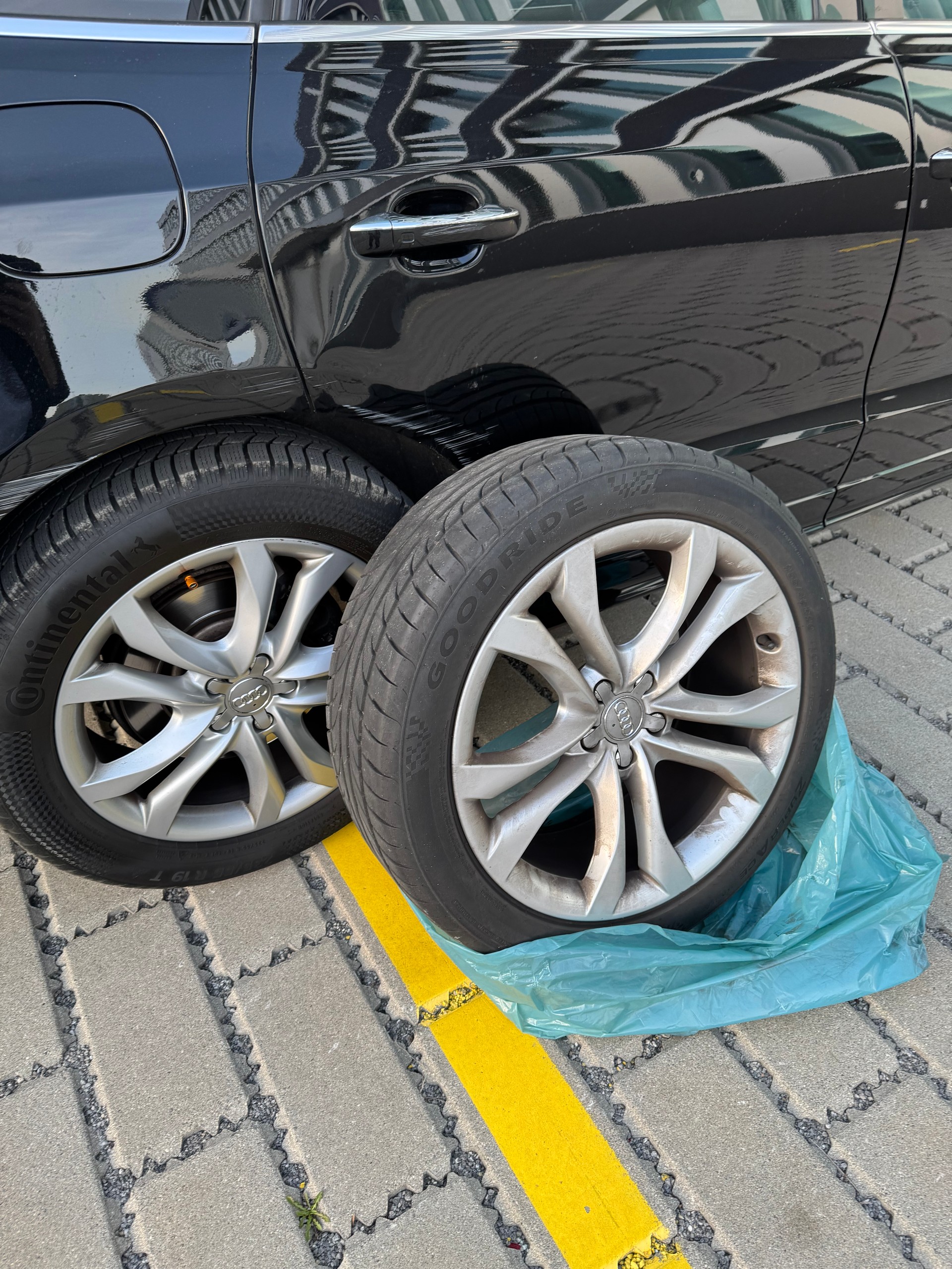 AUDI SQ5 3.0 TDI quattro tiptronic-image-6