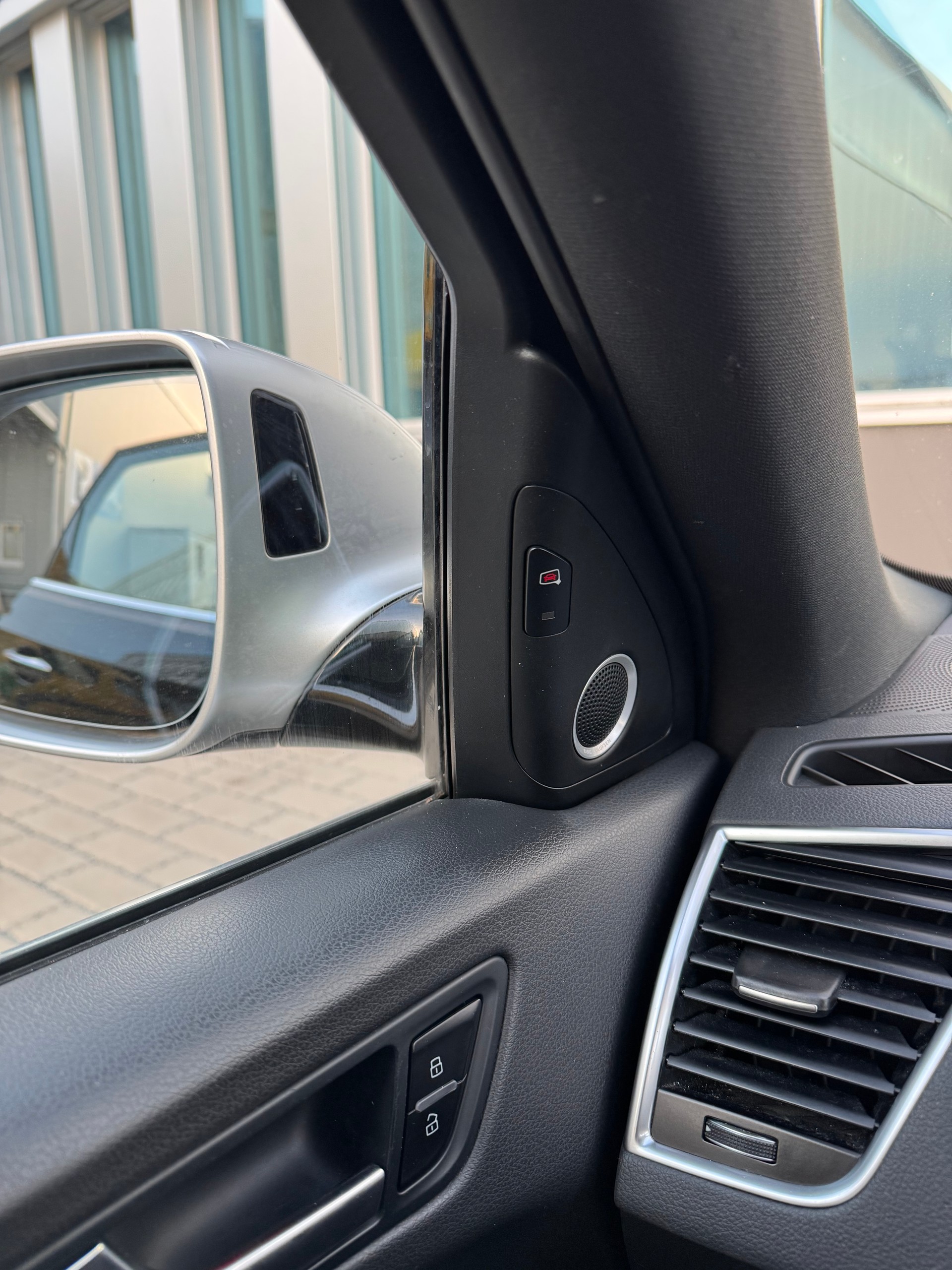 AUDI SQ5 3.0 TDI quattro tiptronic-image-4