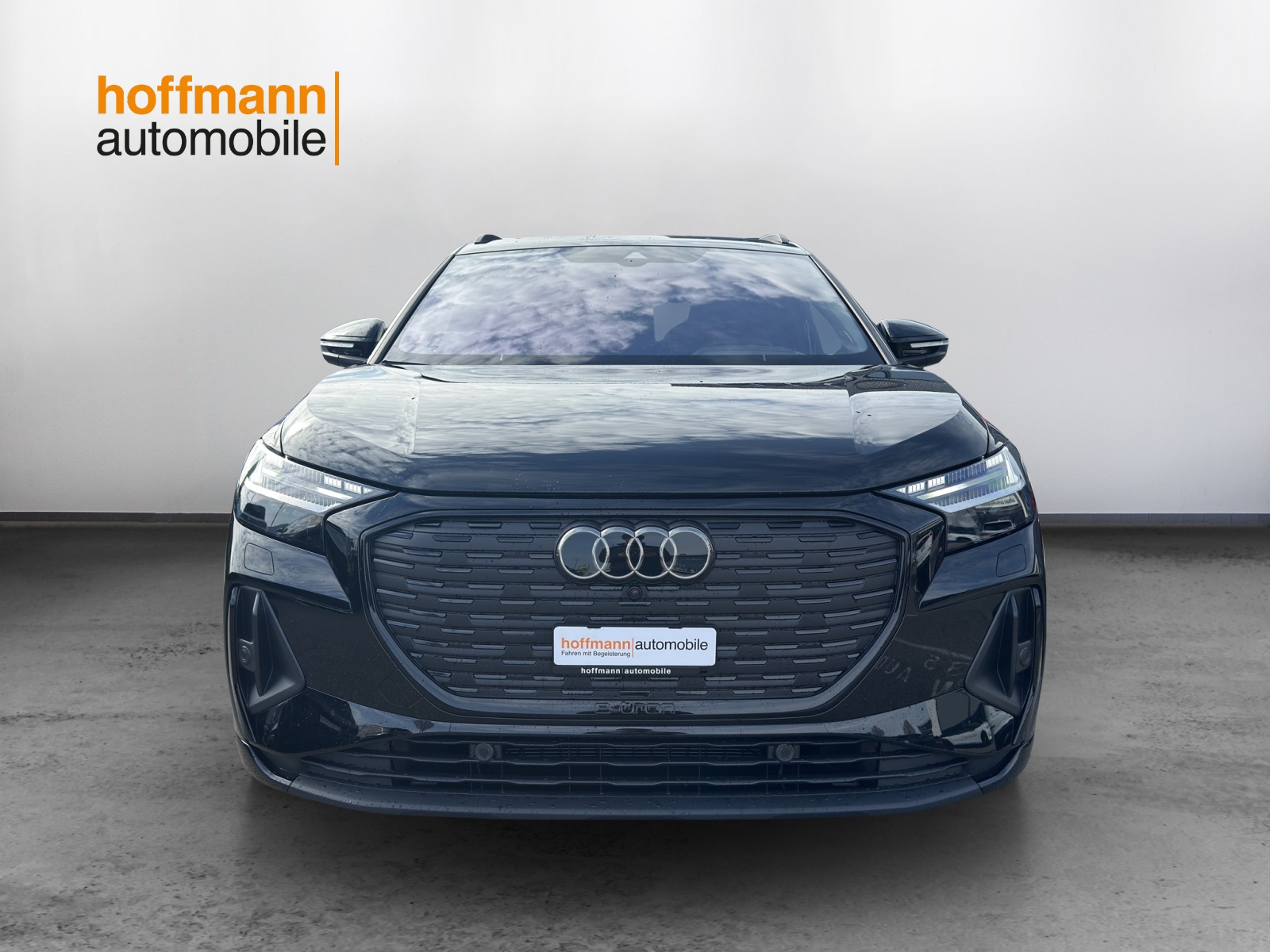 AUDI Q4 e-tron 45 Edition Swiss Ski quattro-image-1