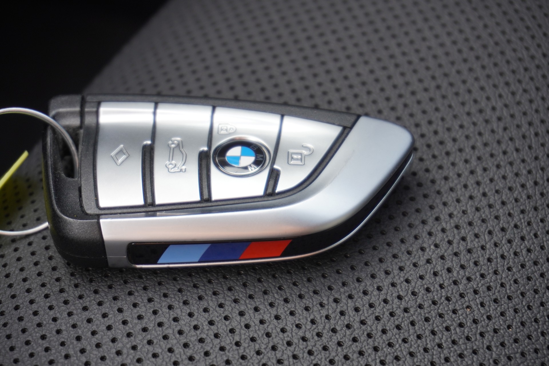 BMW 520d xDrive 48V Touring M Sport Steptronic-image-19