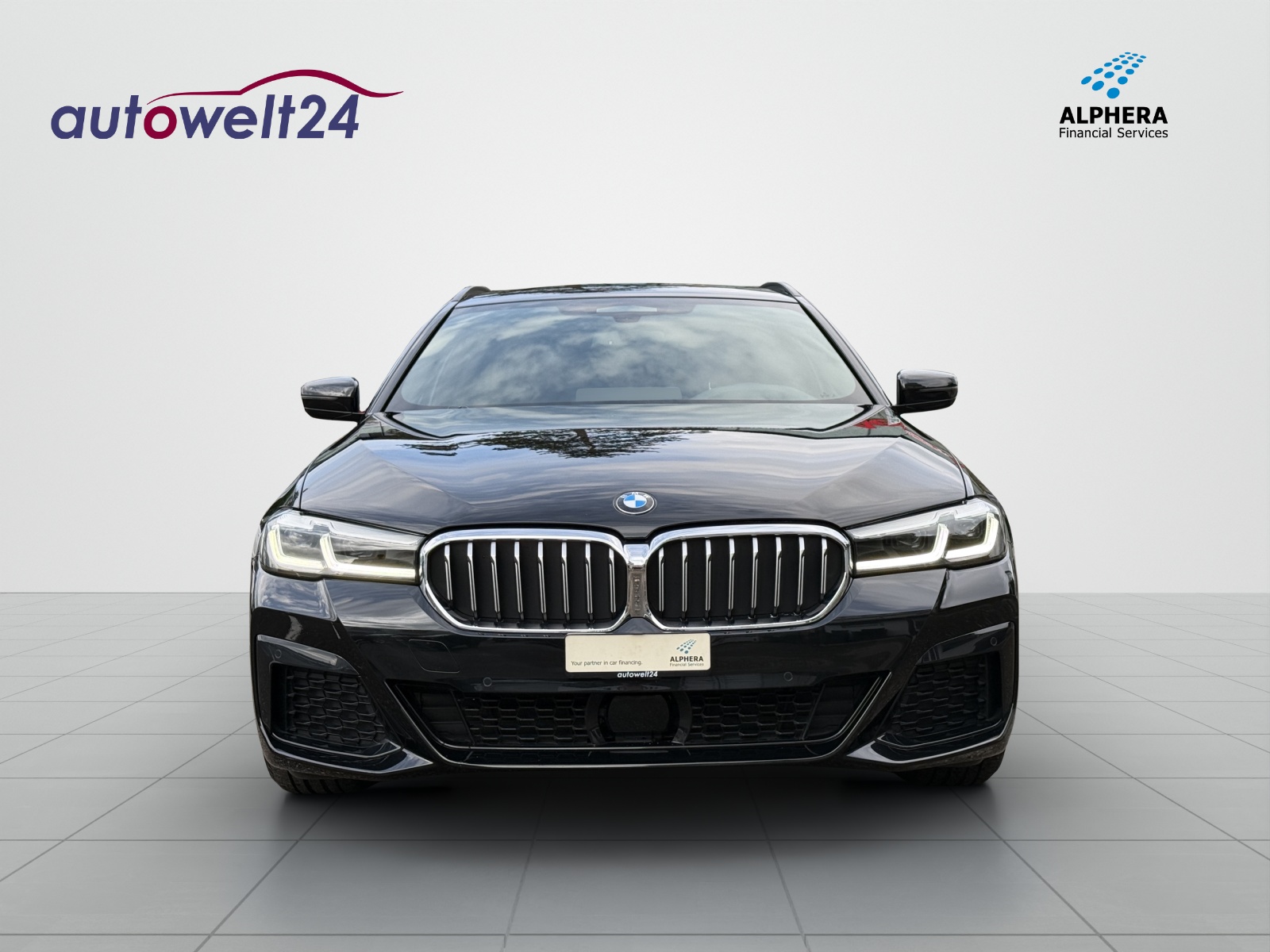 BMW 520d xDrive 48V Touring M Sport Steptronic-image-1