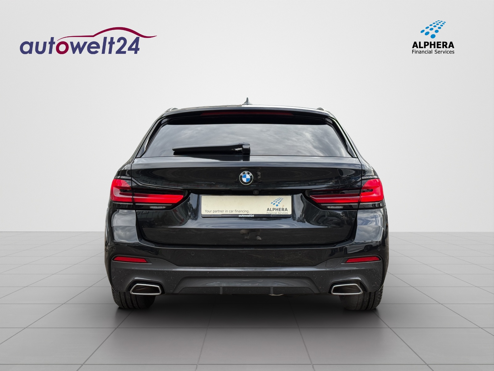 BMW 520d xDrive 48V Touring M Sport Steptronic-image-5