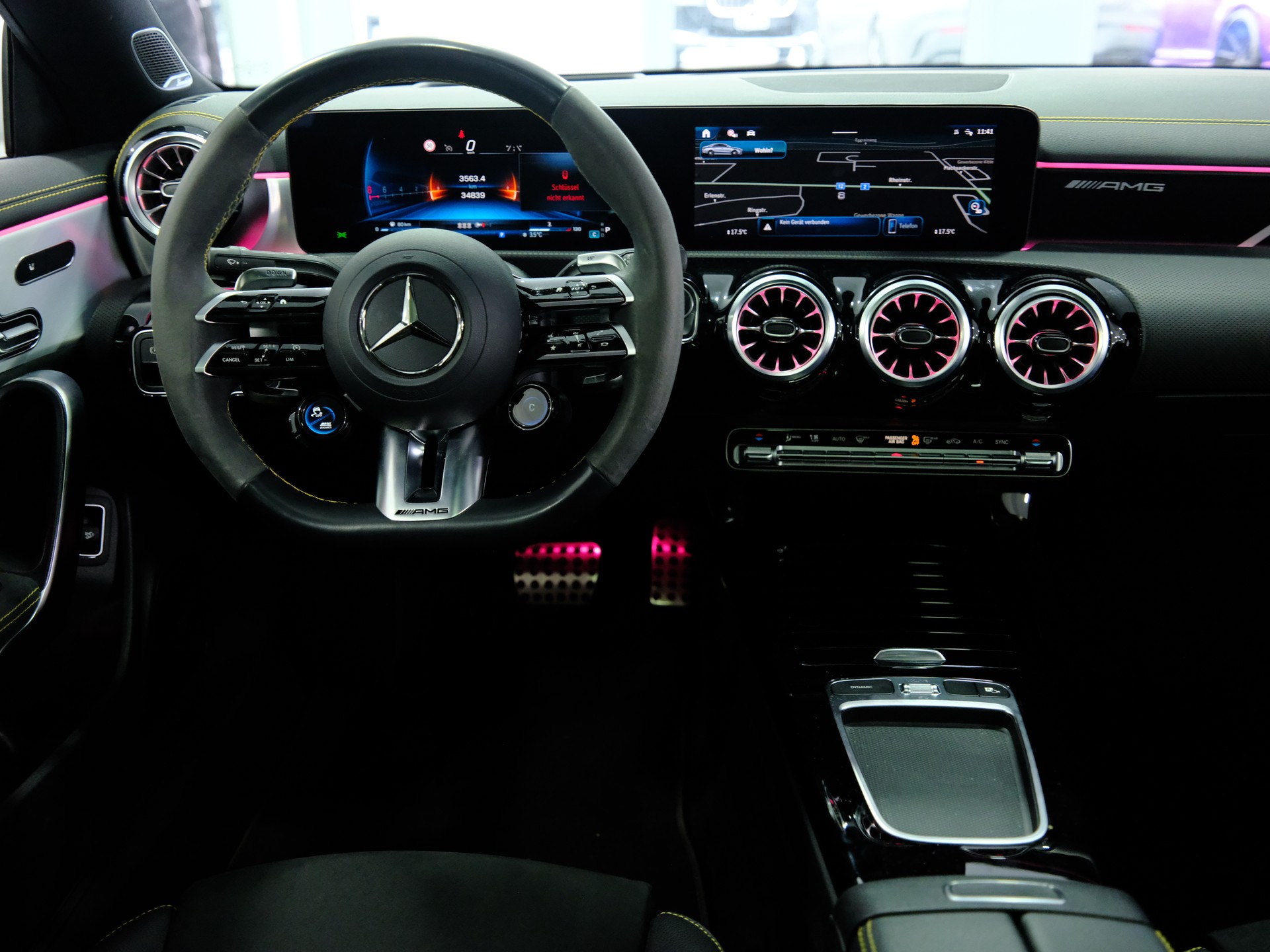 MERCEDES-BENZ CLA 45 S AMG 4Matic+ 8G-DCT-image-11
