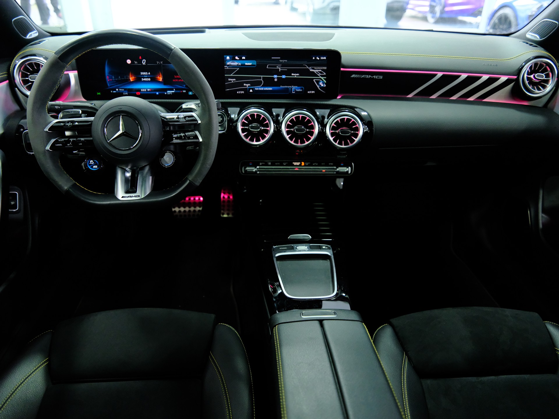 MERCEDES-BENZ CLA 45 S AMG 4Matic+ 8G-DCT-image-12