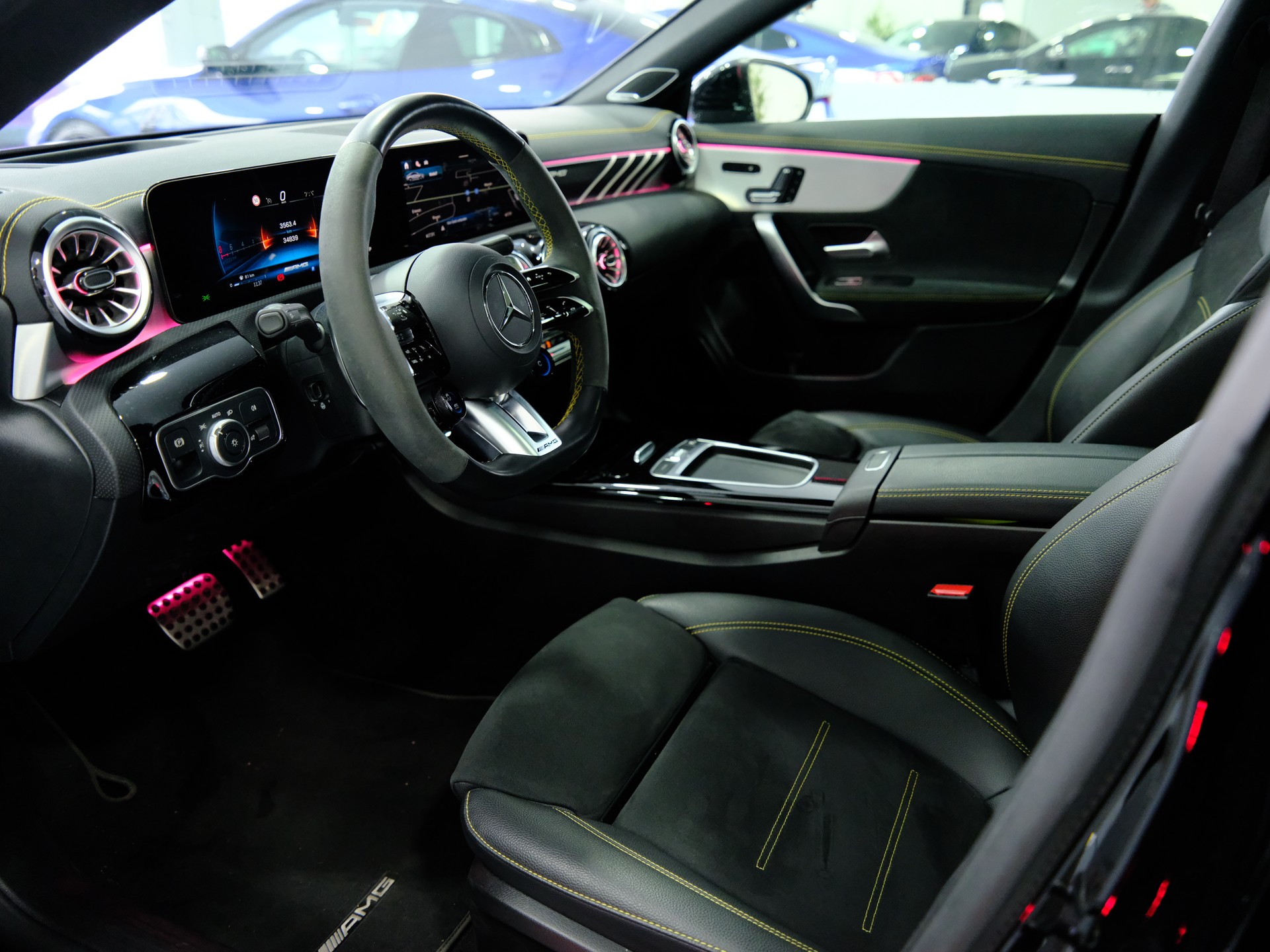 MERCEDES-BENZ CLA 45 S AMG 4Matic+ 8G-DCT-image-9