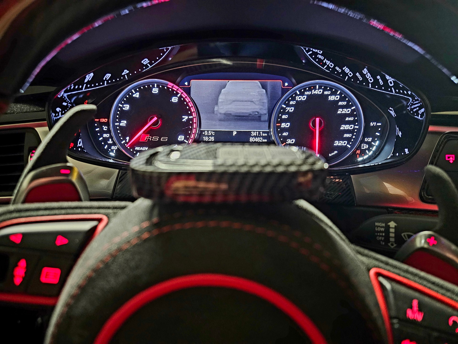 AUDI RS6 Avant 4.0 TFSI V8 performance quattro-image-12