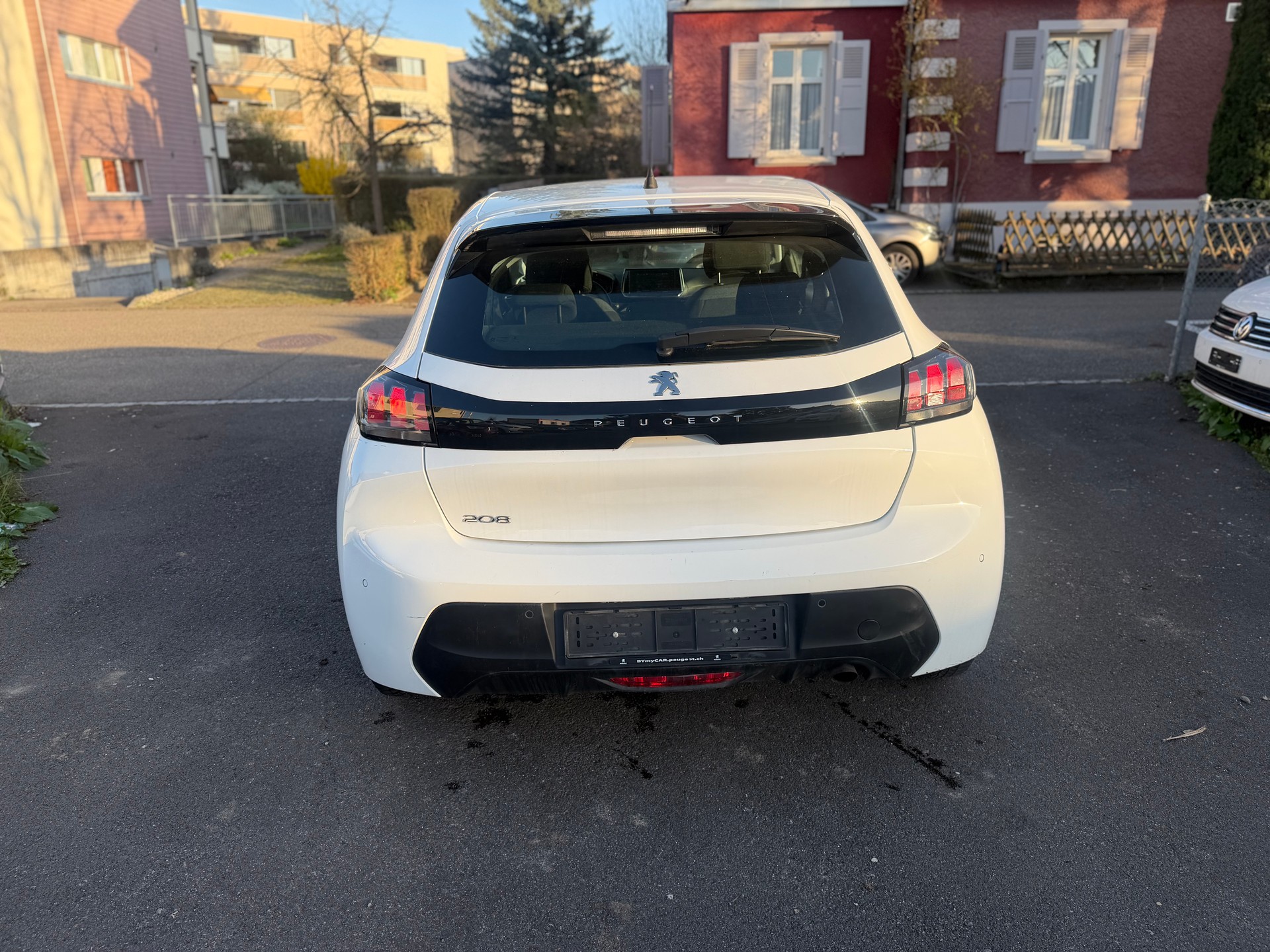 PEUGEOT 208 1.5 BlueHDi Active-image-3
