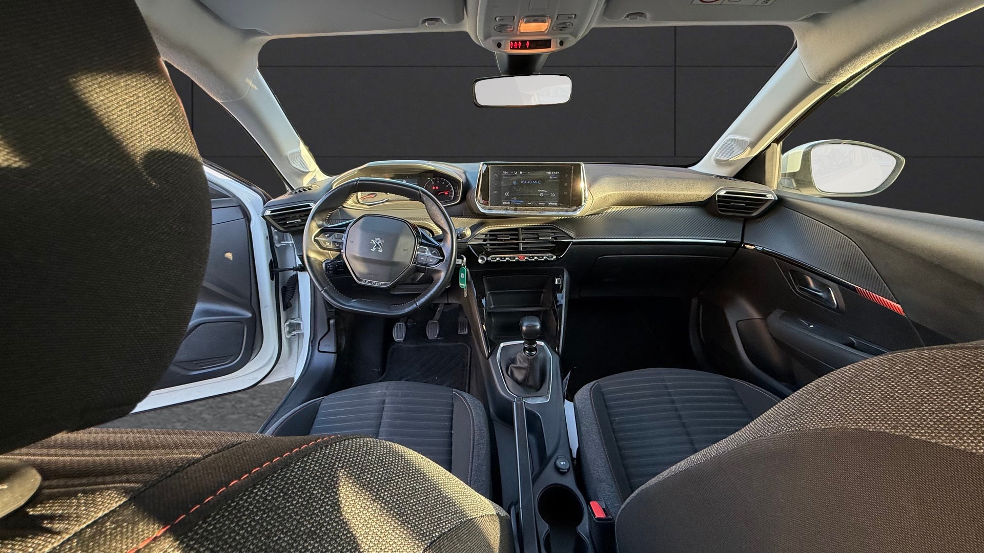 PEUGEOT 208 1.5 BlueHDi Active-image-8