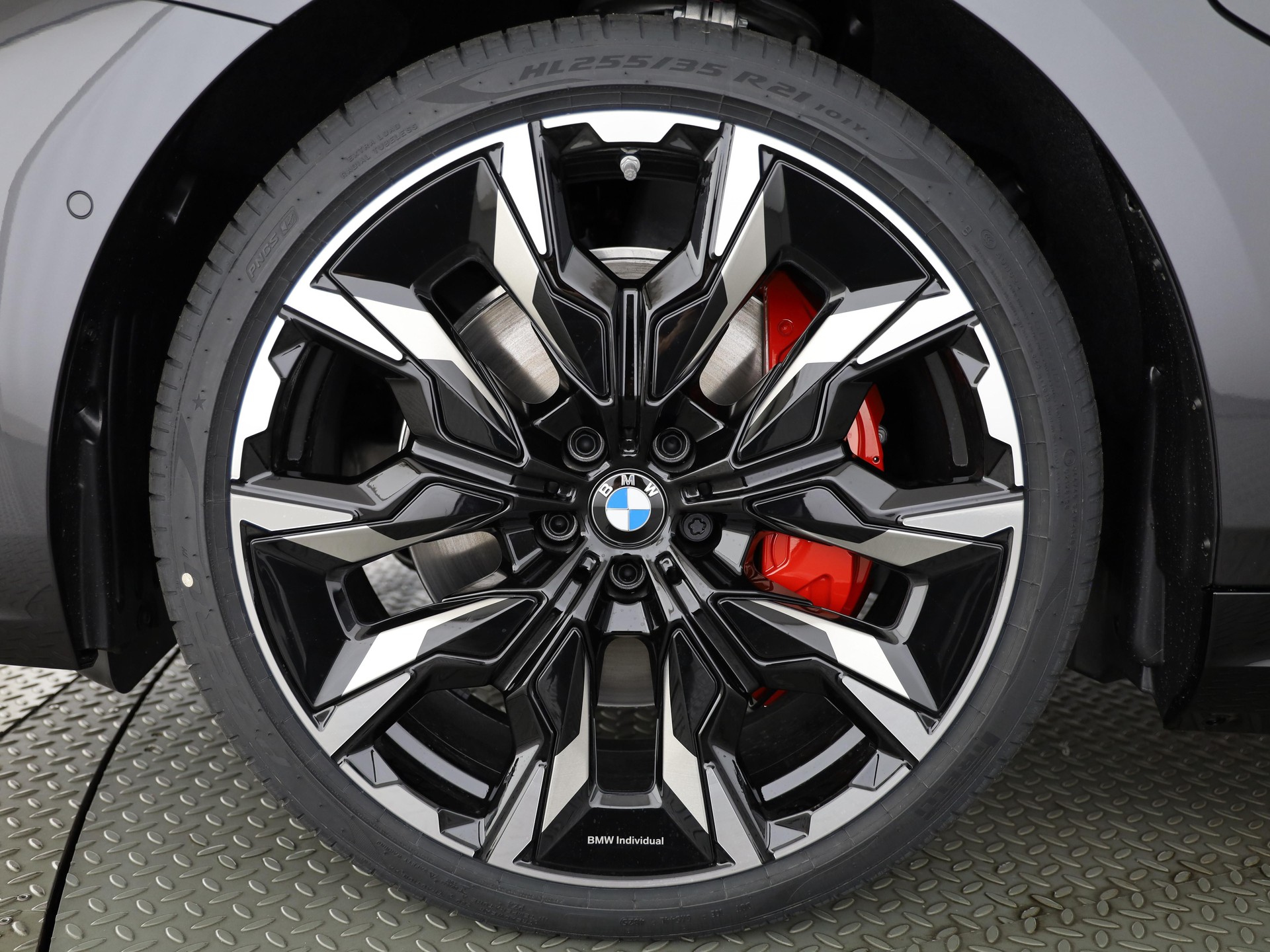 BMW 550e xDrive Touring-image-19