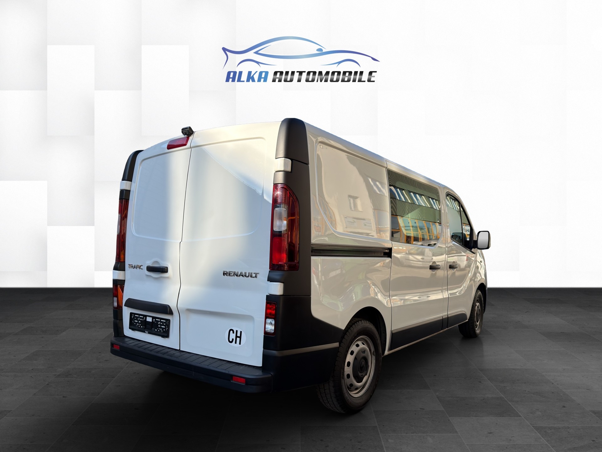 RENAULT Trafic 2.0 dCi120 2.8t Access L1H1-image-6