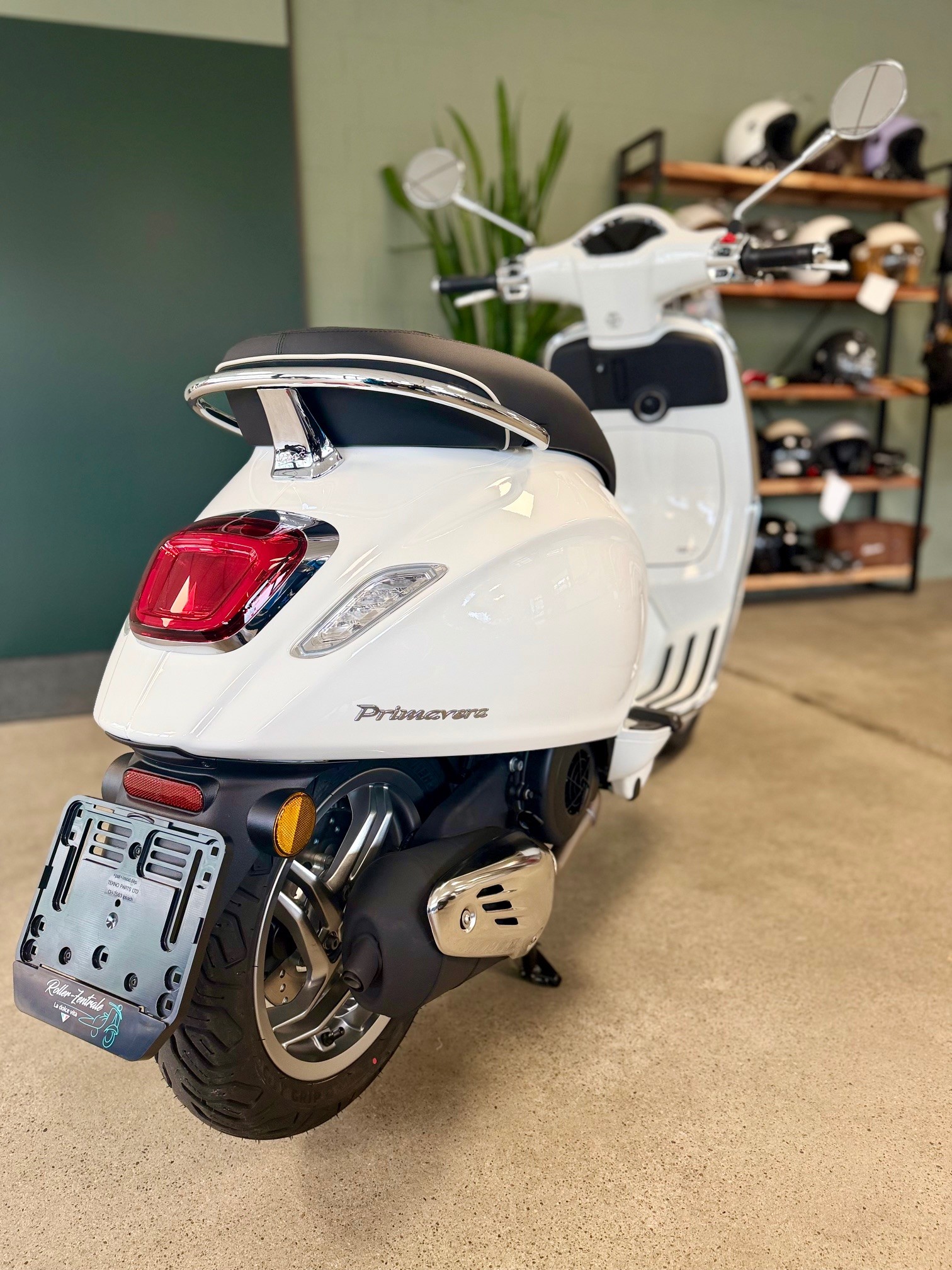 PIAGGIO Vespa 125 Primavera Euro 5+-showroom-element-3
