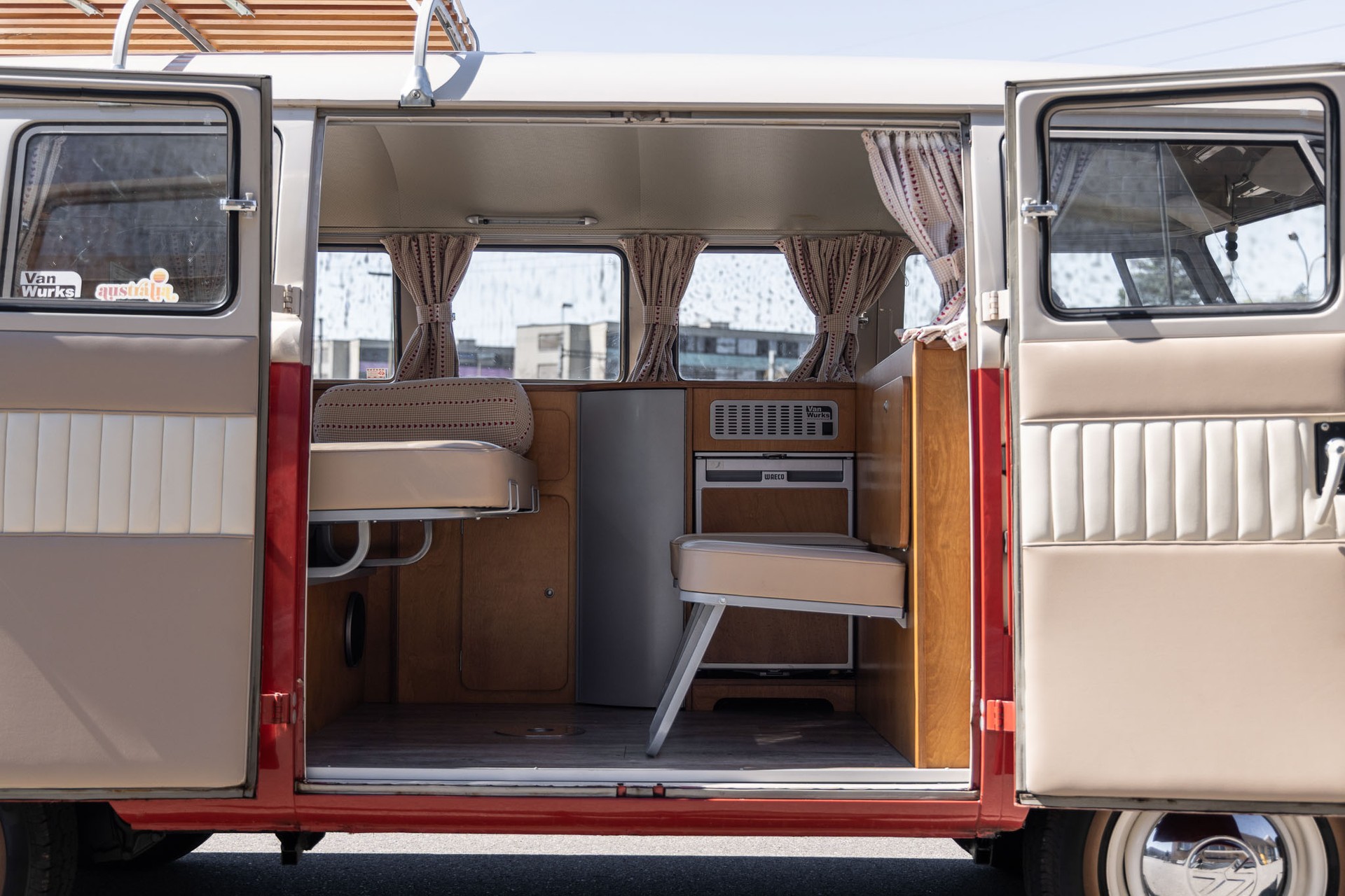 VW T1 Bus Camping Ausbau-image-11