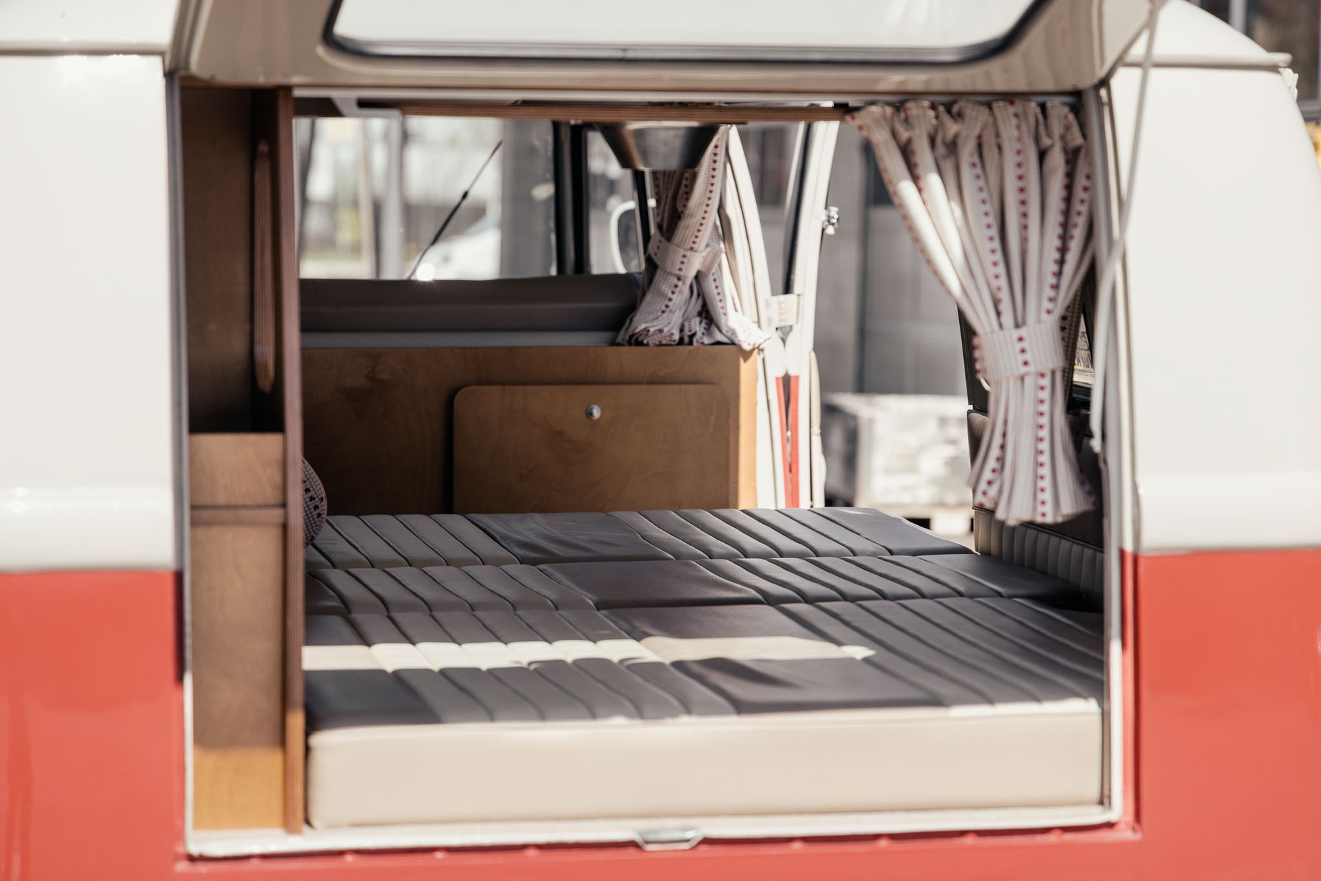 VW T1 Bus Camping Ausbau-image-9