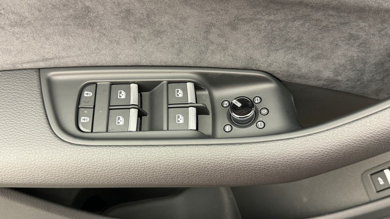 AUDI Q7 SUV TDI quattro 210 kW S Line tiptronic-image-8