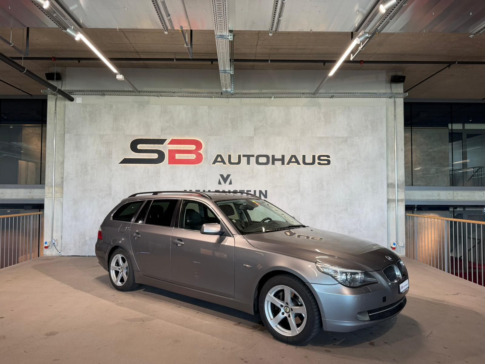 BMW 525xd Touring Steptronic-image-0