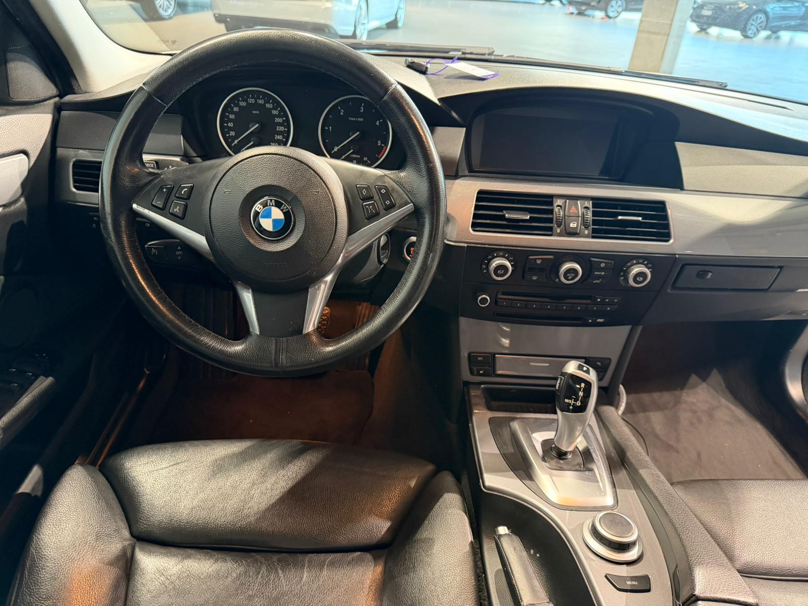 BMW 525xd Touring Steptronic-image-14