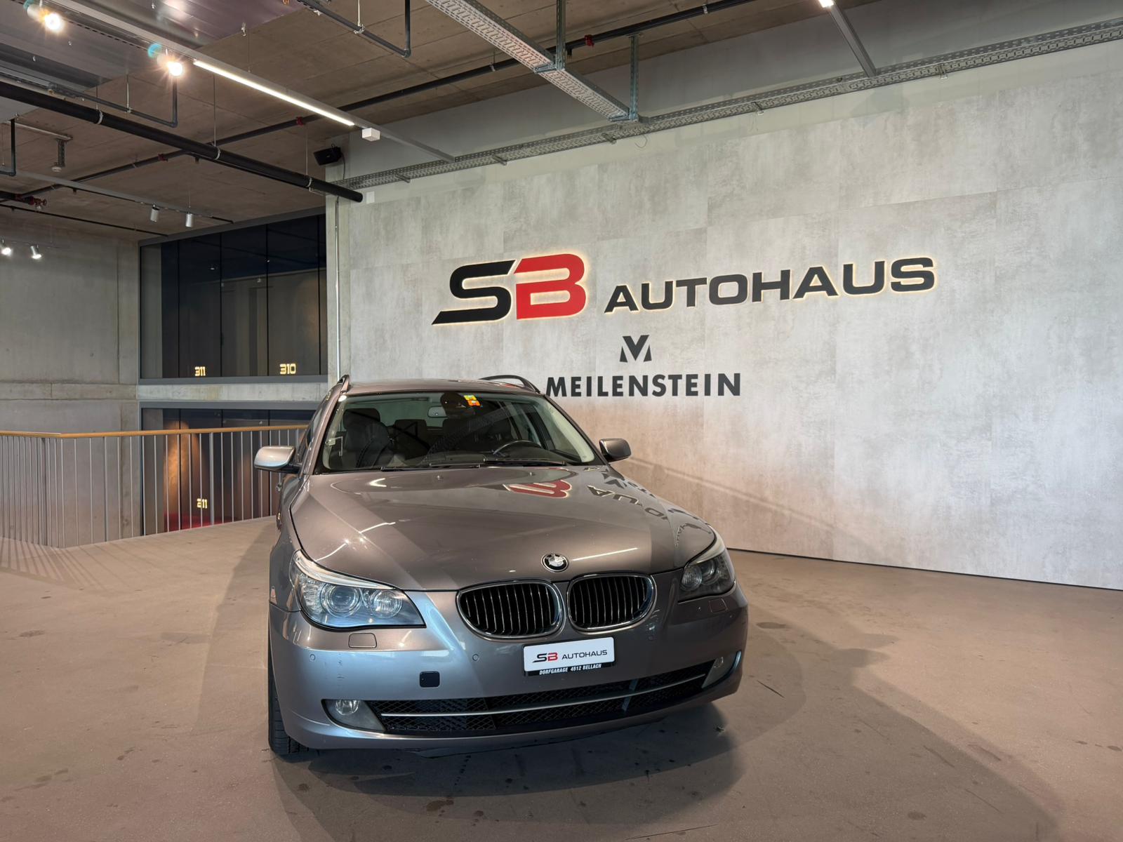 BMW 525xd Touring Steptronic-image-1