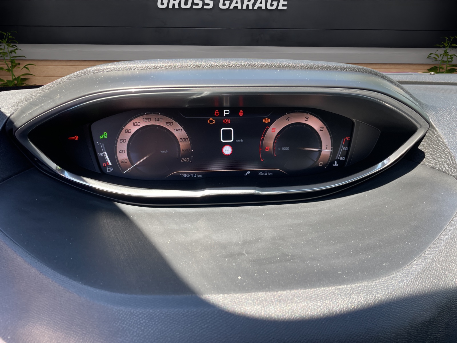 PEUGEOT 3008 2.0 BlueHDi GT-image-13