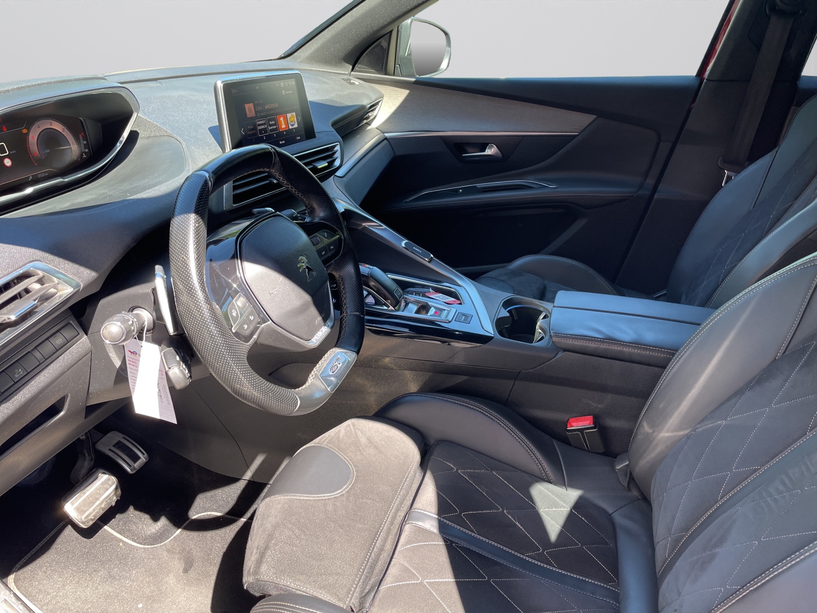 PEUGEOT 3008 2.0 BlueHDi GT-image-4