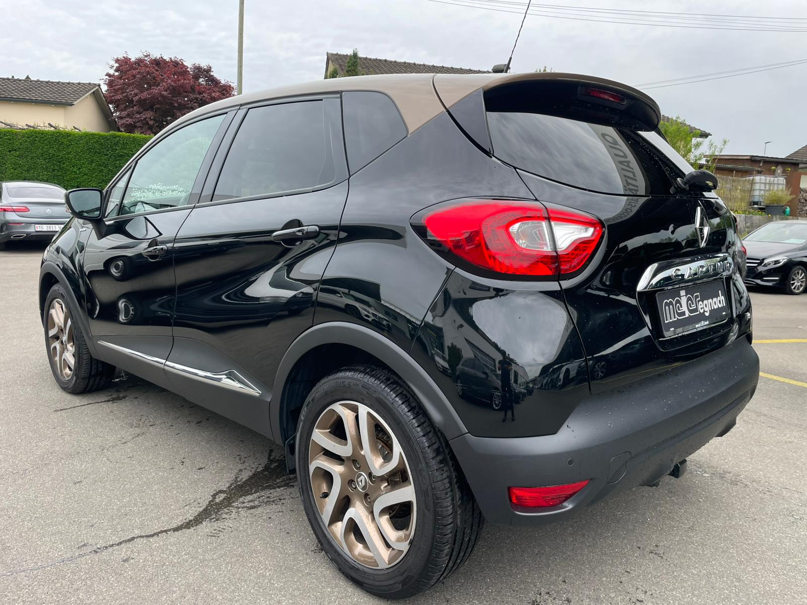 RENAULT Captur 1.2 T 16V Iconic EDC-image-5