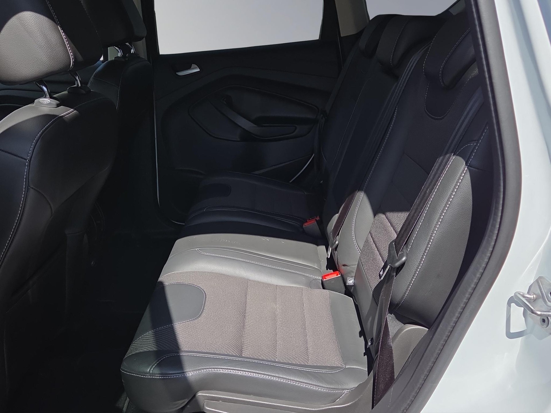 FORD Kuga 2.0 TDCi 180 Carving FPS-image-14