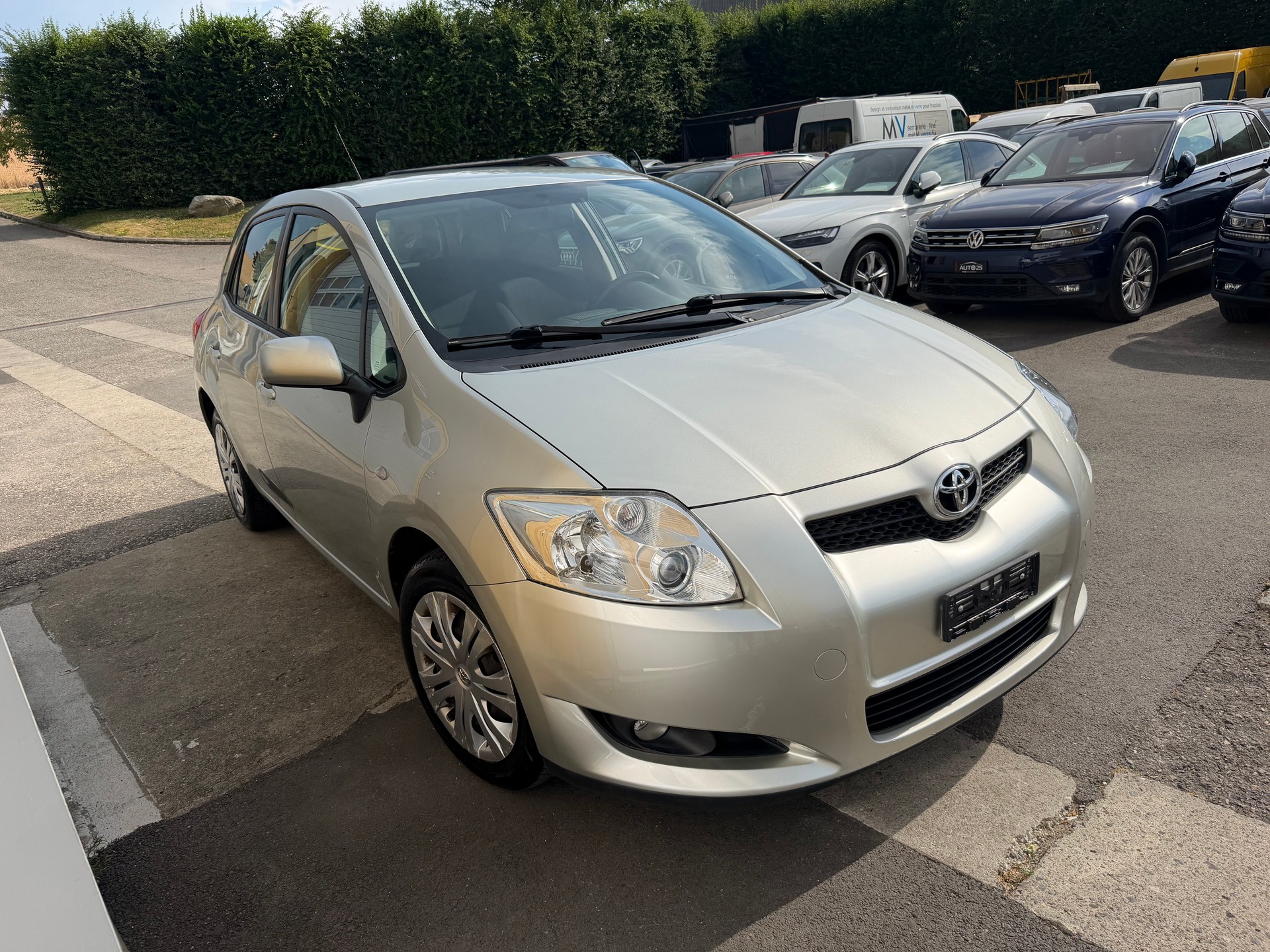 TOYOTA Auris 1.6 Linea Luna-image-2