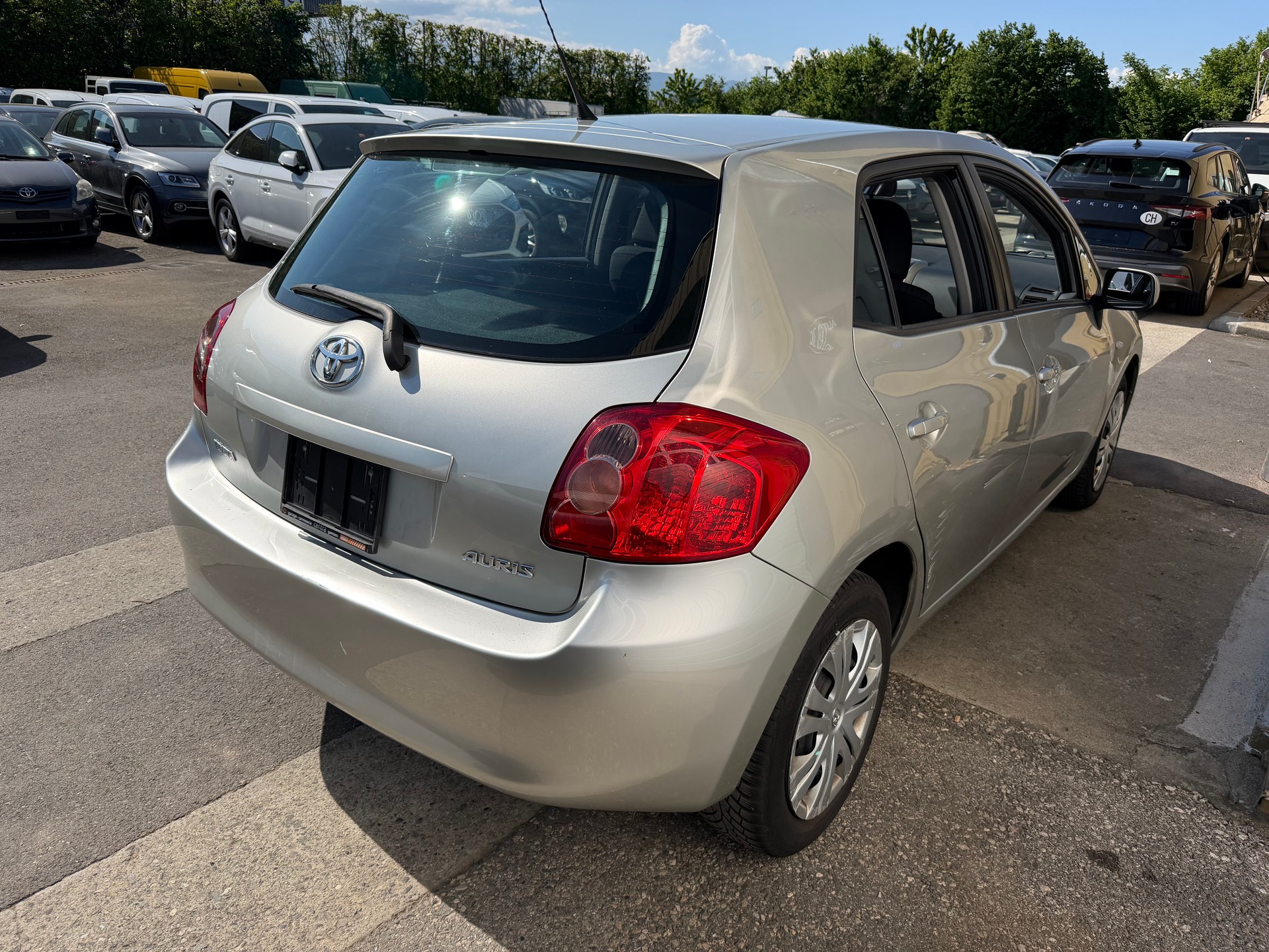 TOYOTA Auris 1.6 Linea Luna-image-6
