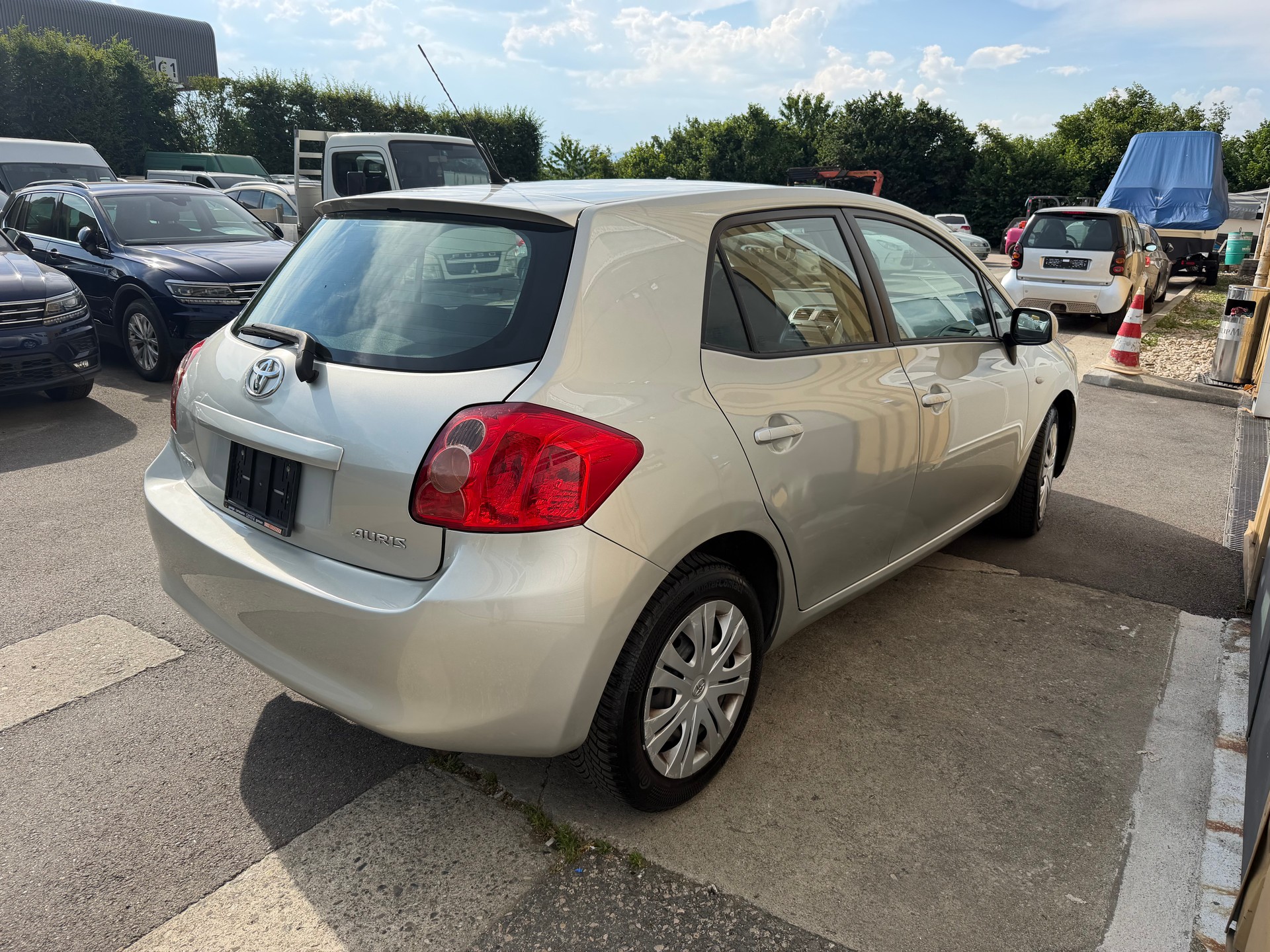 TOYOTA Auris 1.6 Linea Luna-image-6