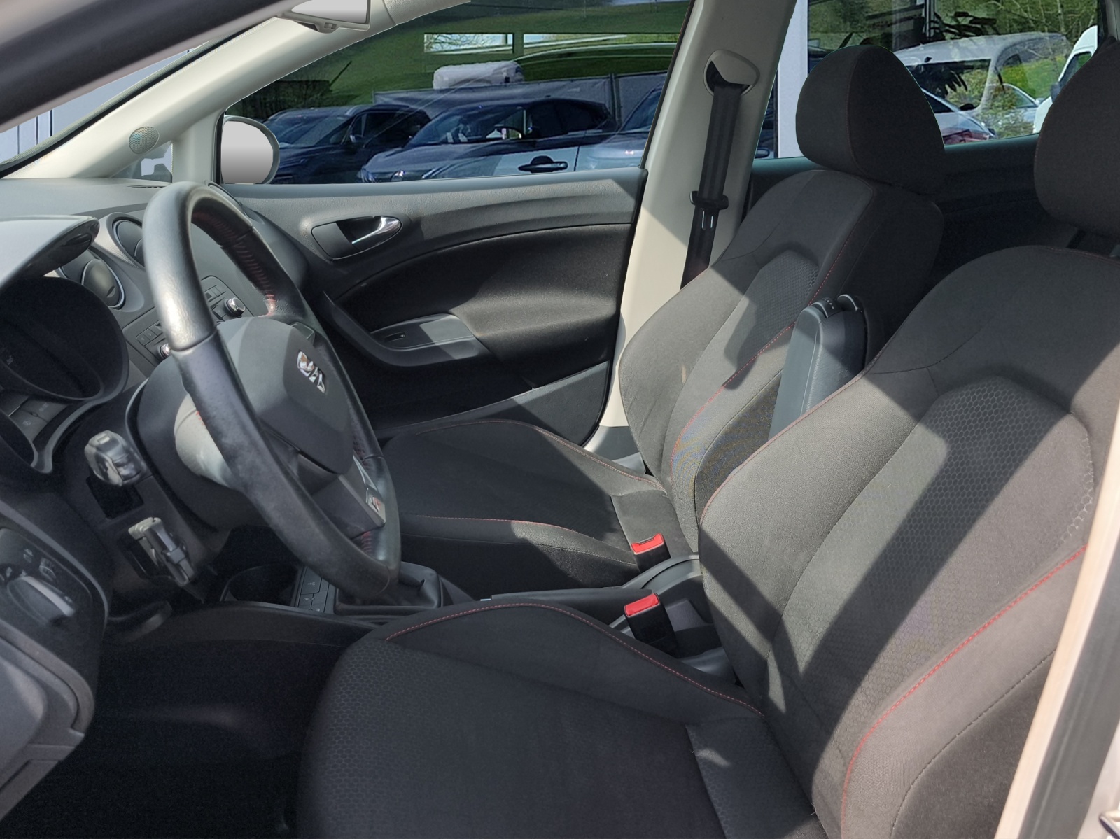 SEAT Ibiza 1.2 TSI FR Stopp-Start-image-8