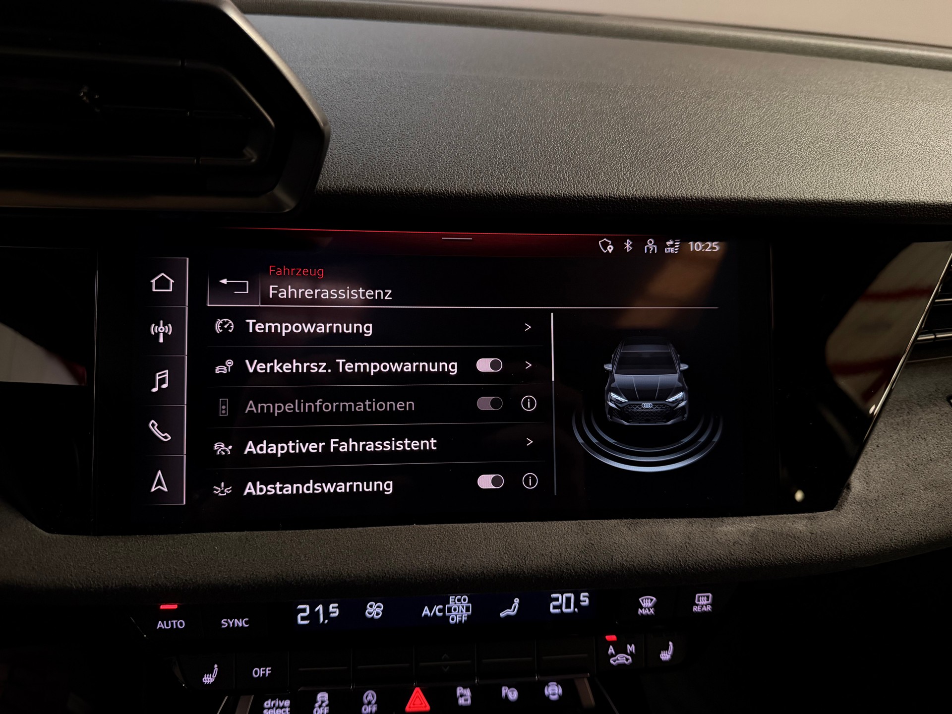 AUDI RS3 Limousine 2.5 TSI quattro S-tronic-image-32