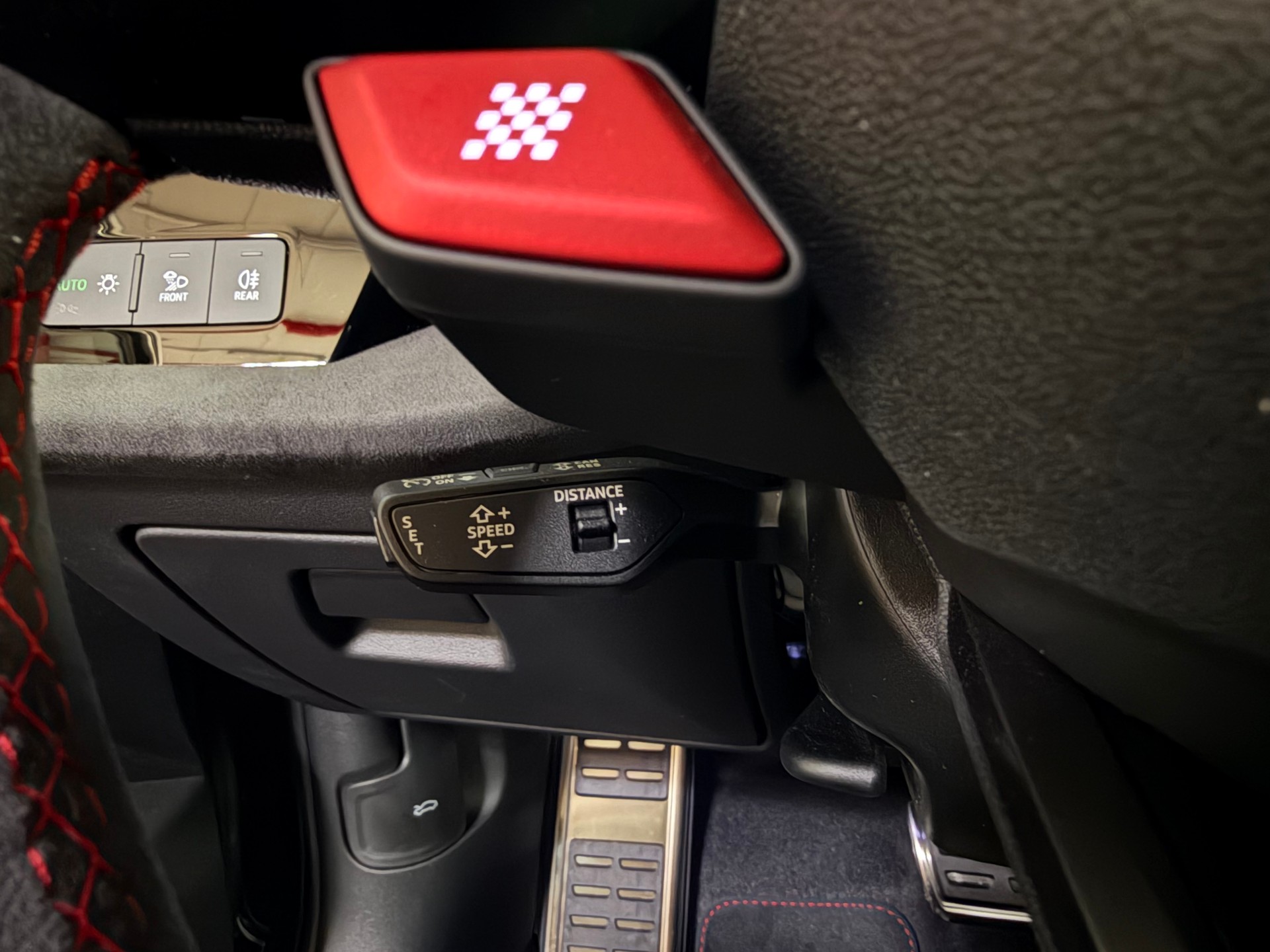 AUDI RS3 Limousine 2.5 TSI quattro S-tronic-image-25