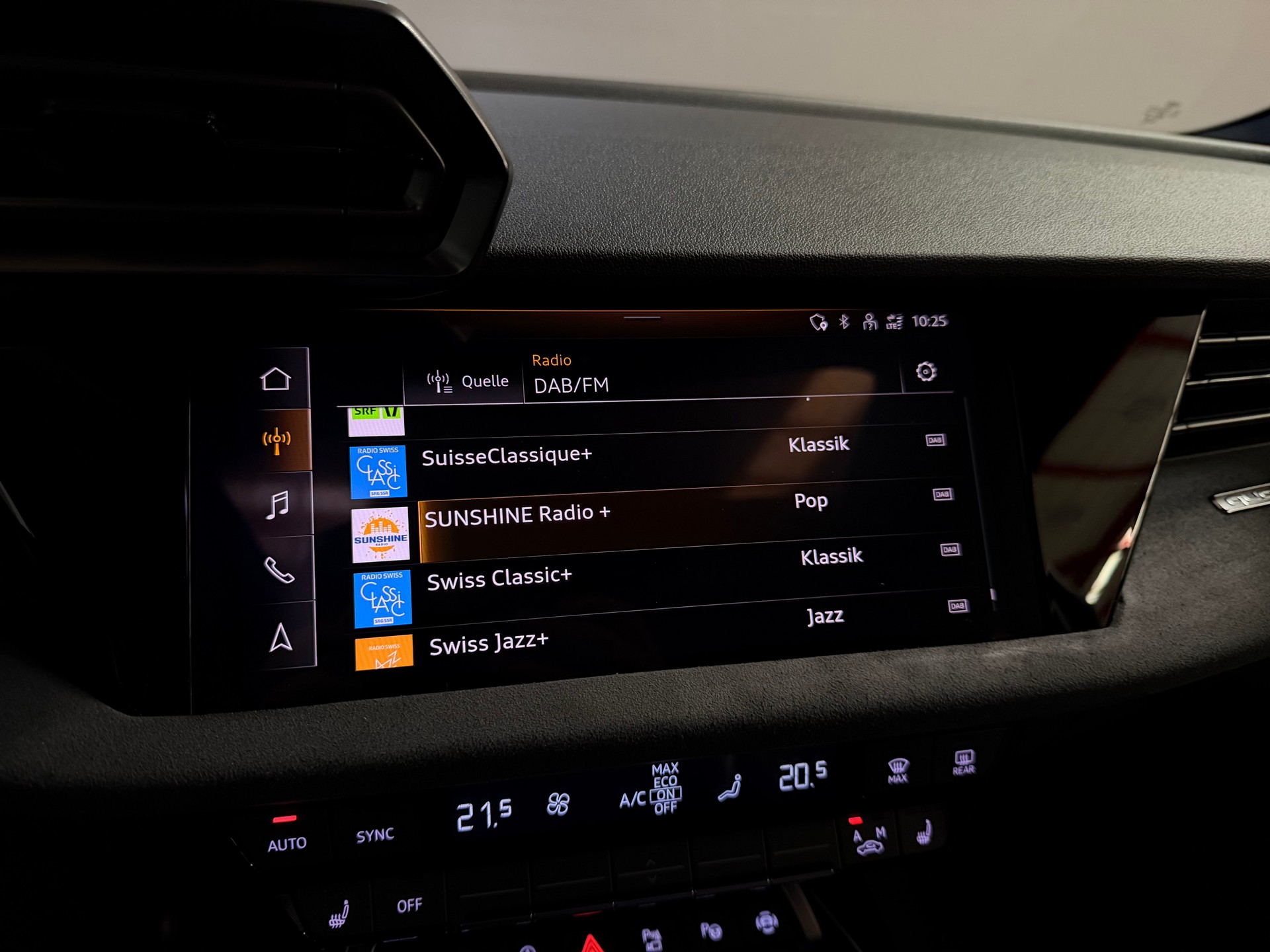 AUDI RS3 Limousine 2.5 TSI quattro S-tronic-image-31