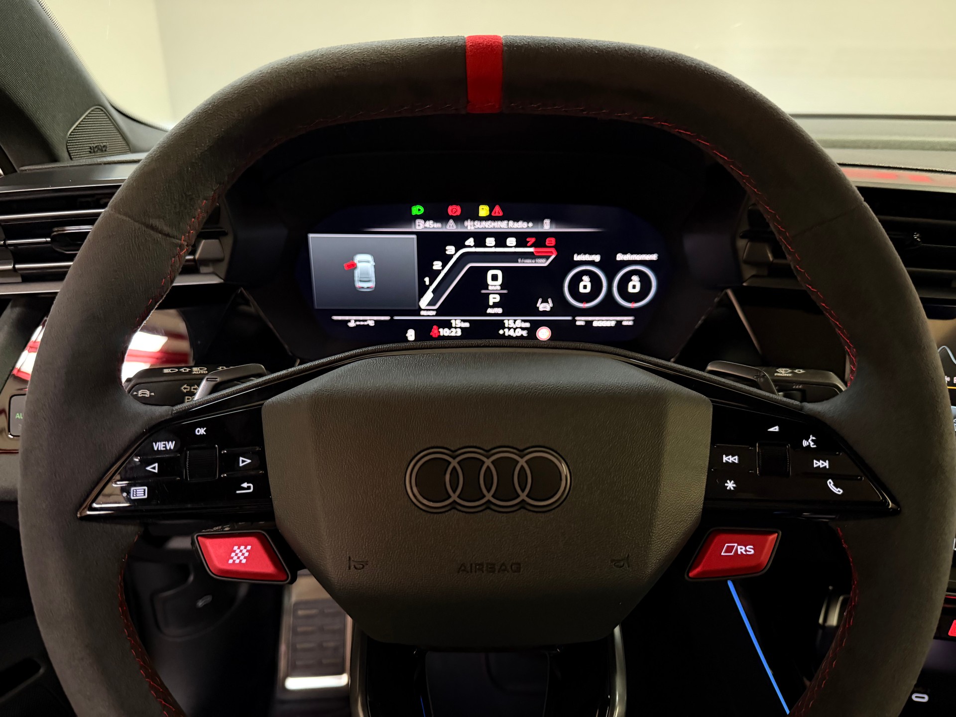 AUDI RS3 Limousine 2.5 TSI quattro S-tronic-image-24