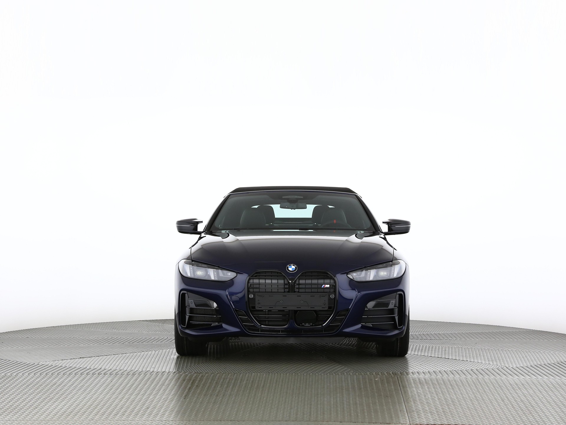 BMW M440i xDrive Cabrio-image-4