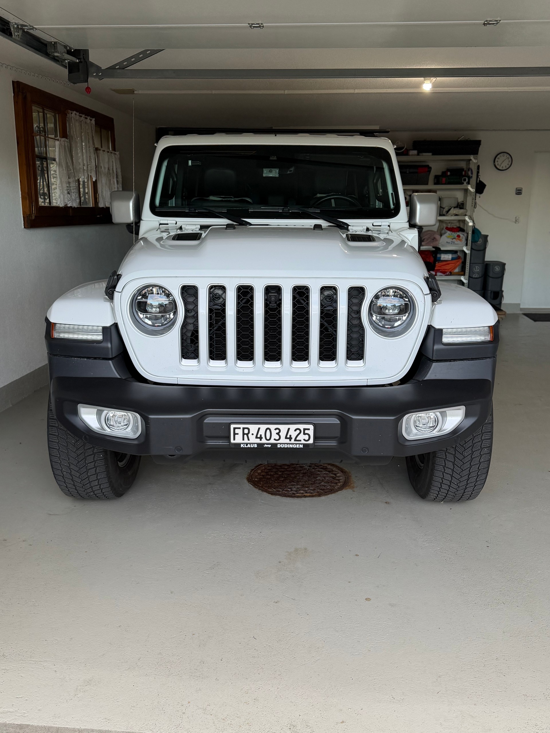 JEEP 2.0 Turbo Sahara Unlimited 4xe-image-0