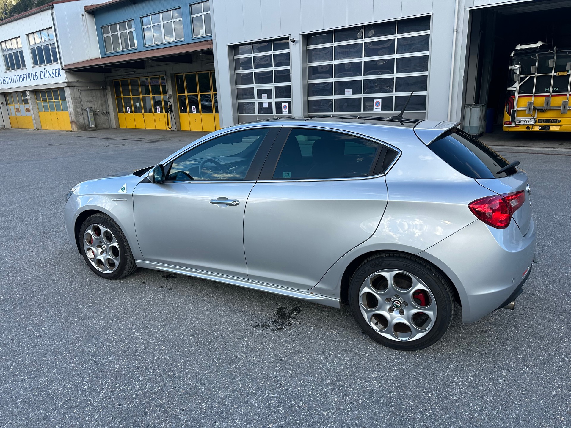 ALFA ROMEO Giulietta 1750 TBi Quadrifoglio Verde-image-5