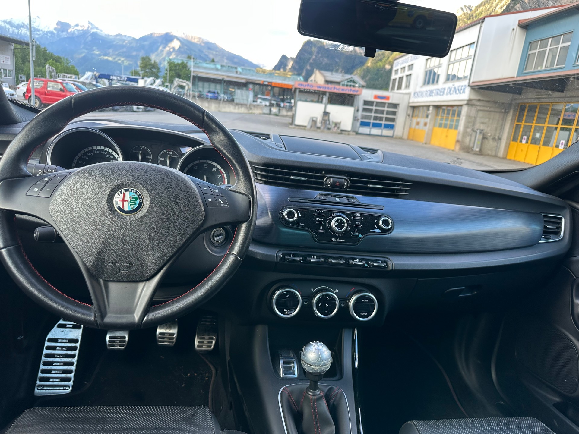 ALFA ROMEO Giulietta 1750 TBi Quadrifoglio Verde-image-4