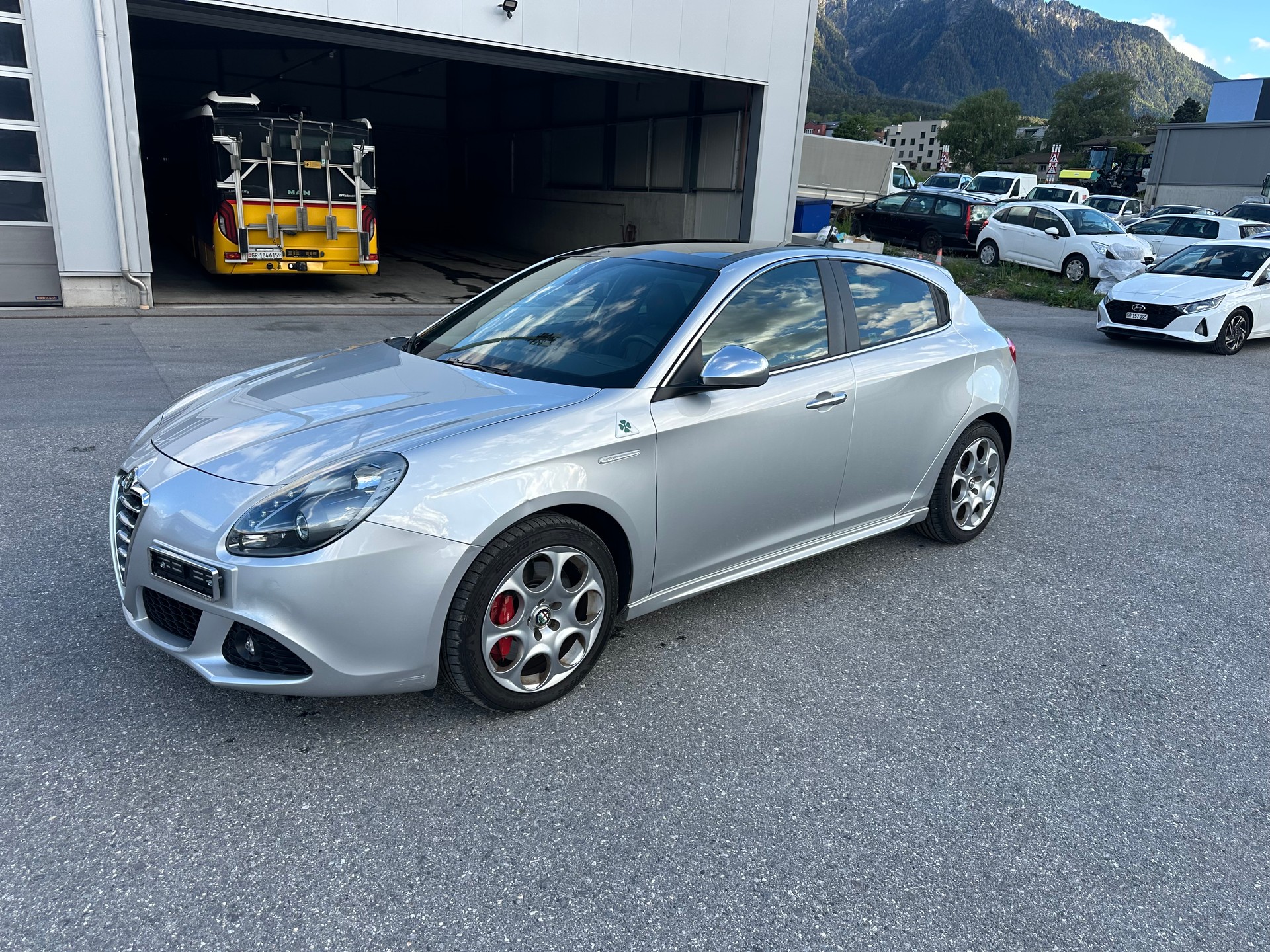 ALFA ROMEO Giulietta 1750 TBi Quadrifoglio Verde-image-2