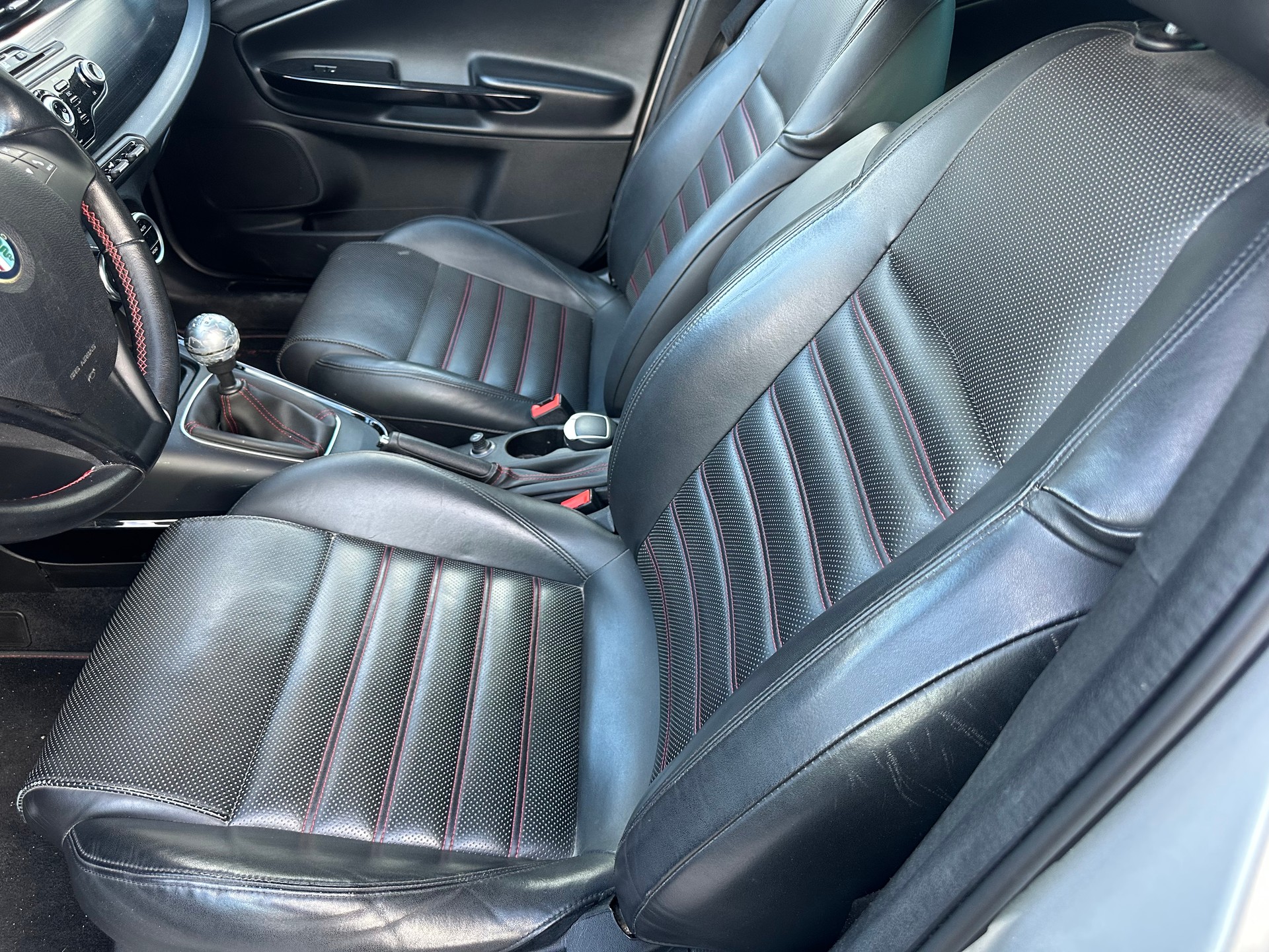 ALFA ROMEO Giulietta 1750 TBi Quadrifoglio Verde-image-3