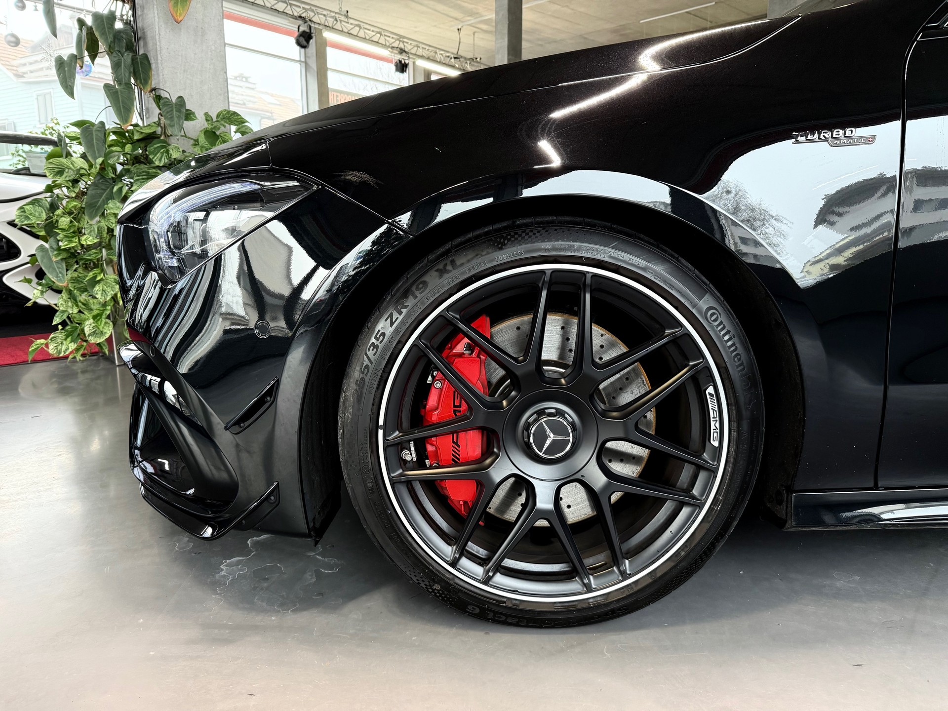 MERCEDES-BENZ CLA 45 S AMG 4Matic+ 8G-DCT-image-5