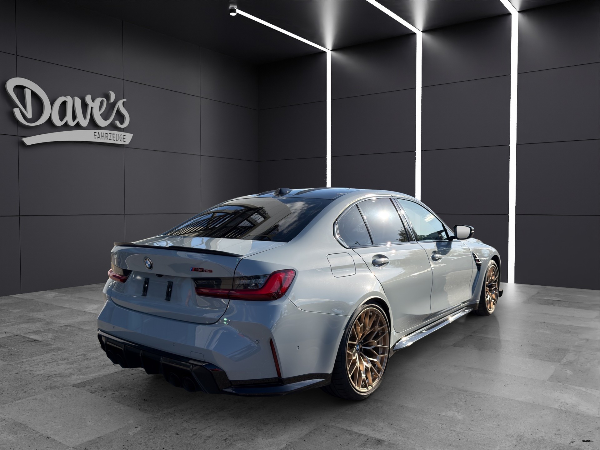 BMW M3 CS-showroom-element-2