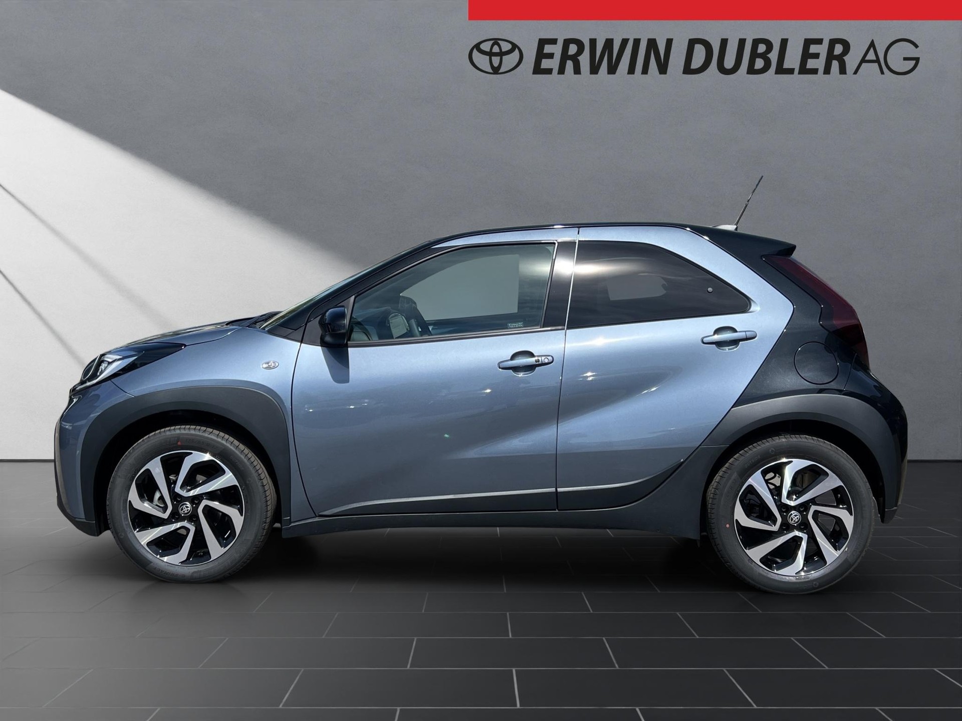 TOYOTA Aygo X 1.0 VVT-i Trend-image-1