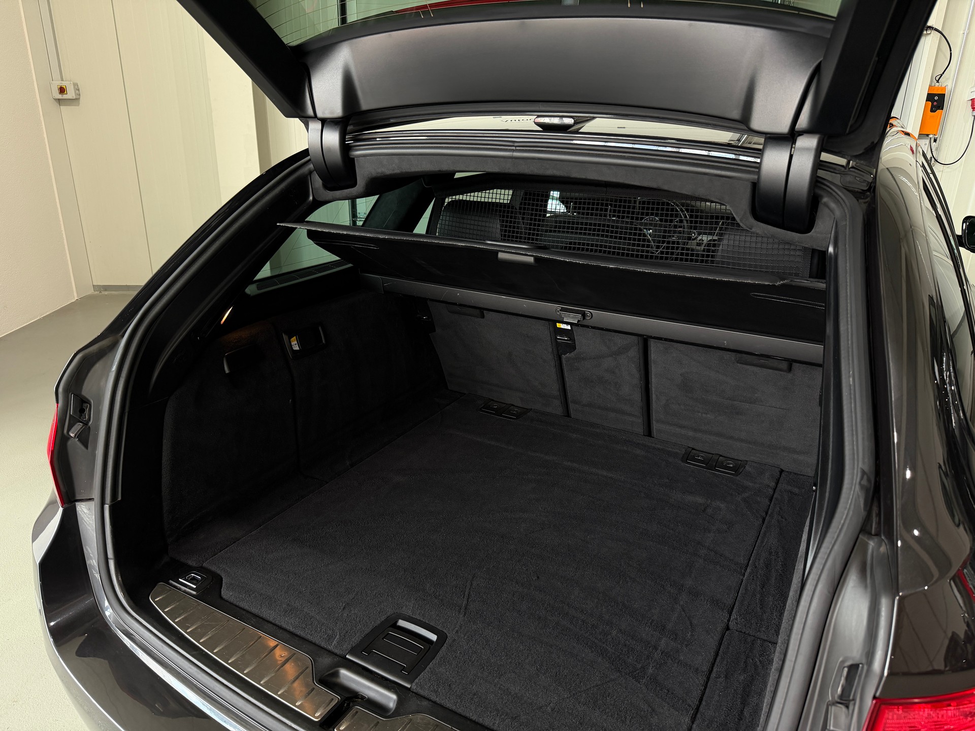 BMW 530d Touring xDrive Luxury Line Steptronic (CH) Facelift-image-7