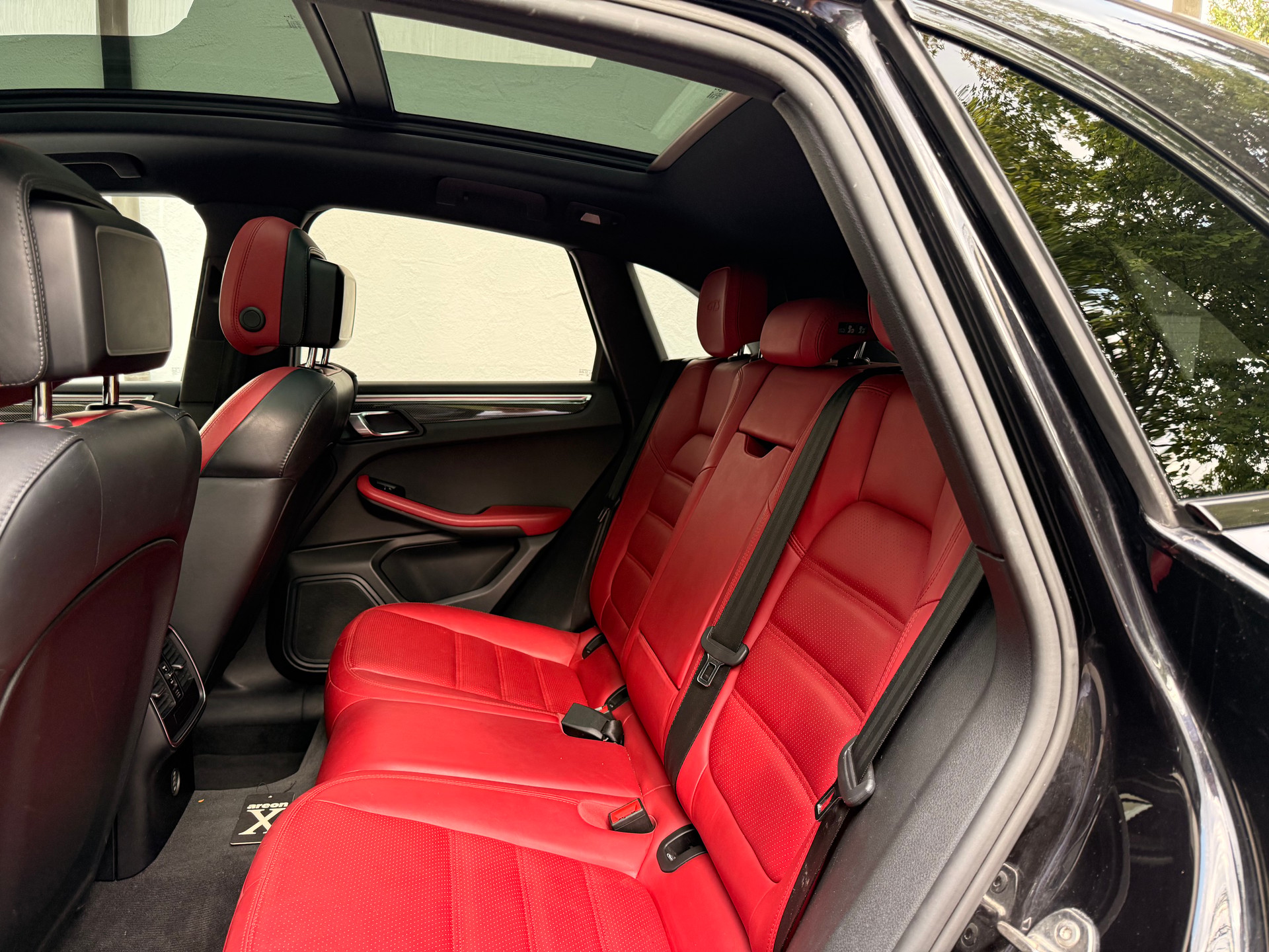 PORSCHE Macan GTS PDK-image-15
