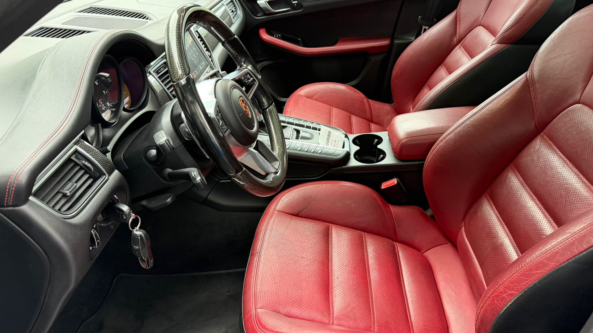 PORSCHE Macan GTS PDK-image-6