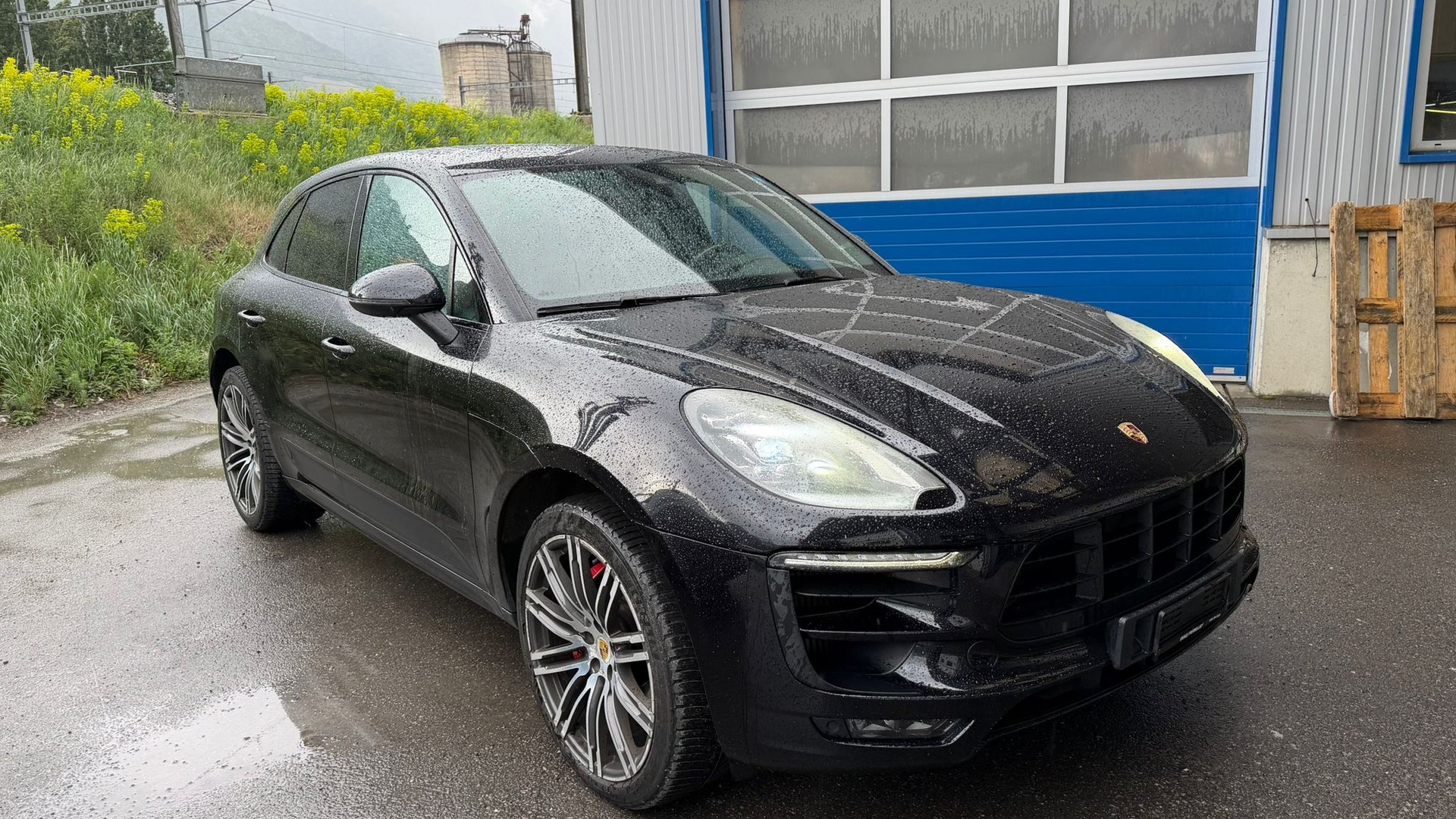 PORSCHE Macan GTS PDK-image-1