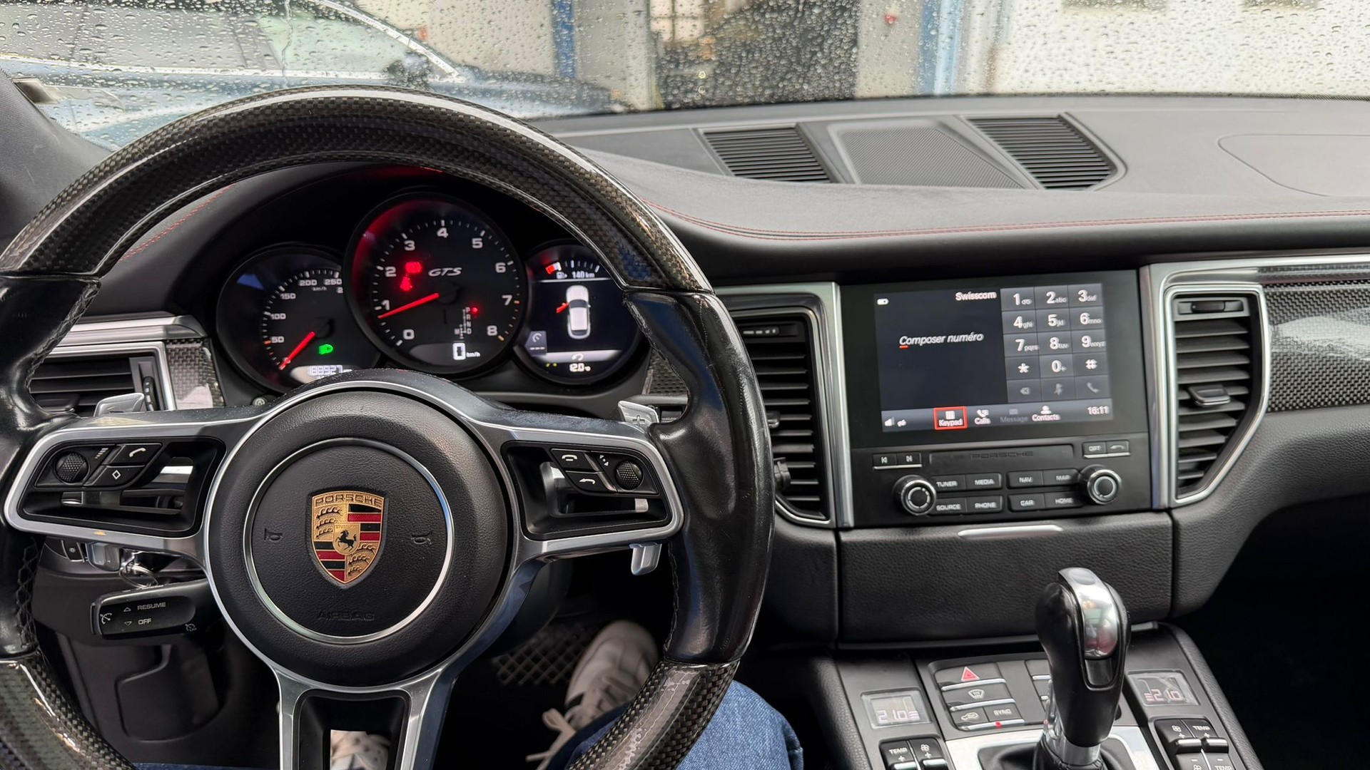 PORSCHE Macan GTS PDK-image-5