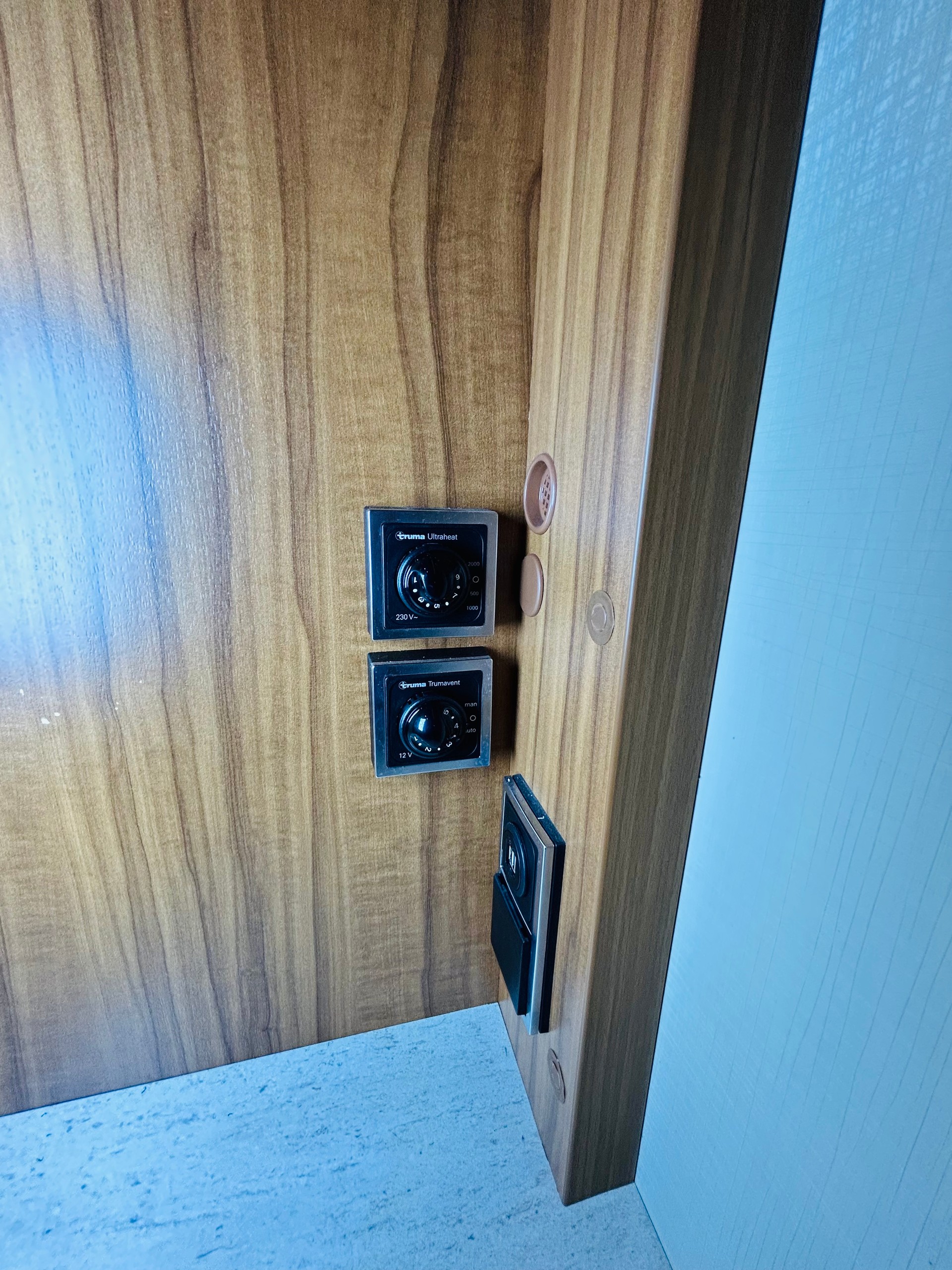ERIBA Nova 485 SL-image-20